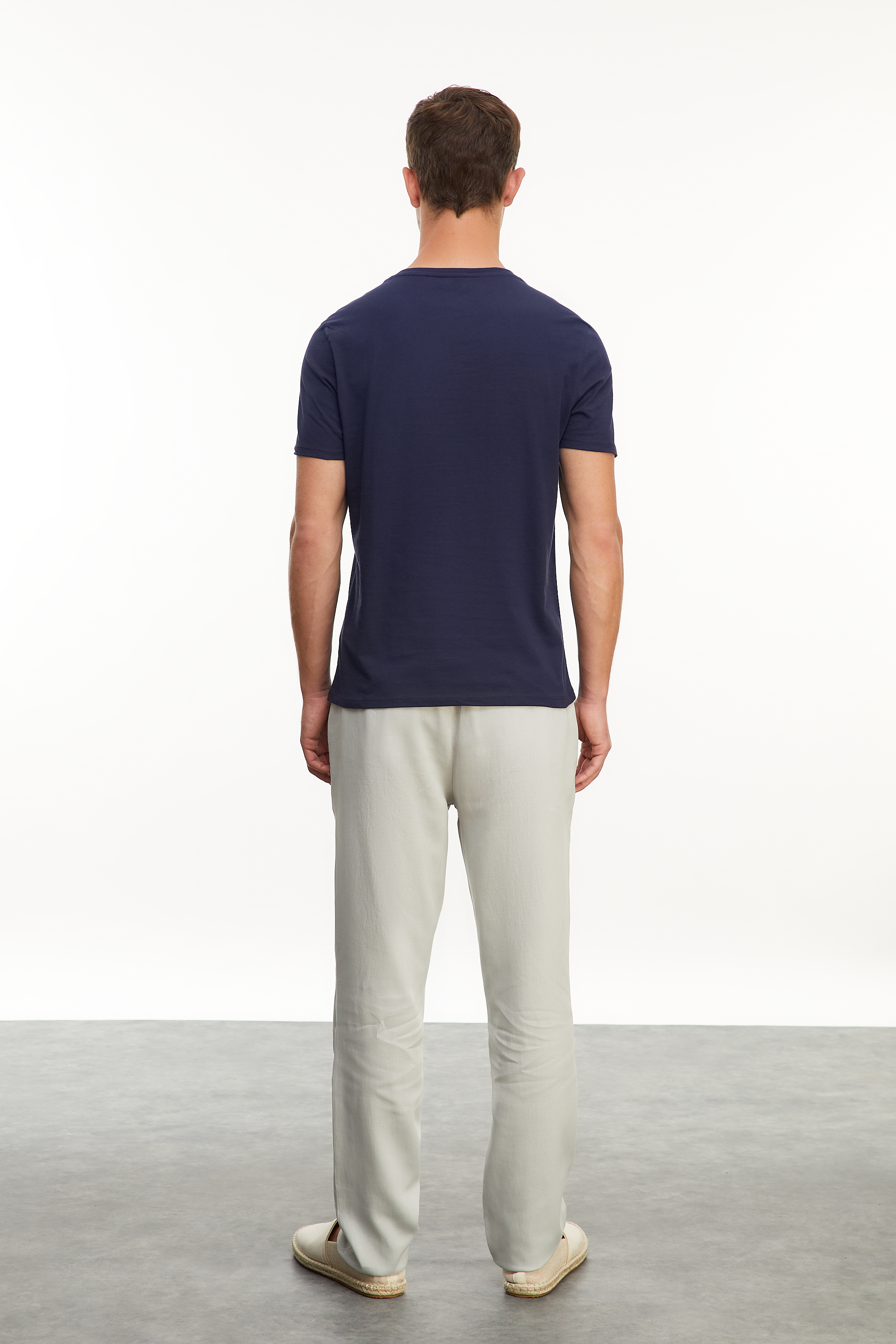 BASKILI BİSİKLET YAKA KISA KOLLU T-SHIRT