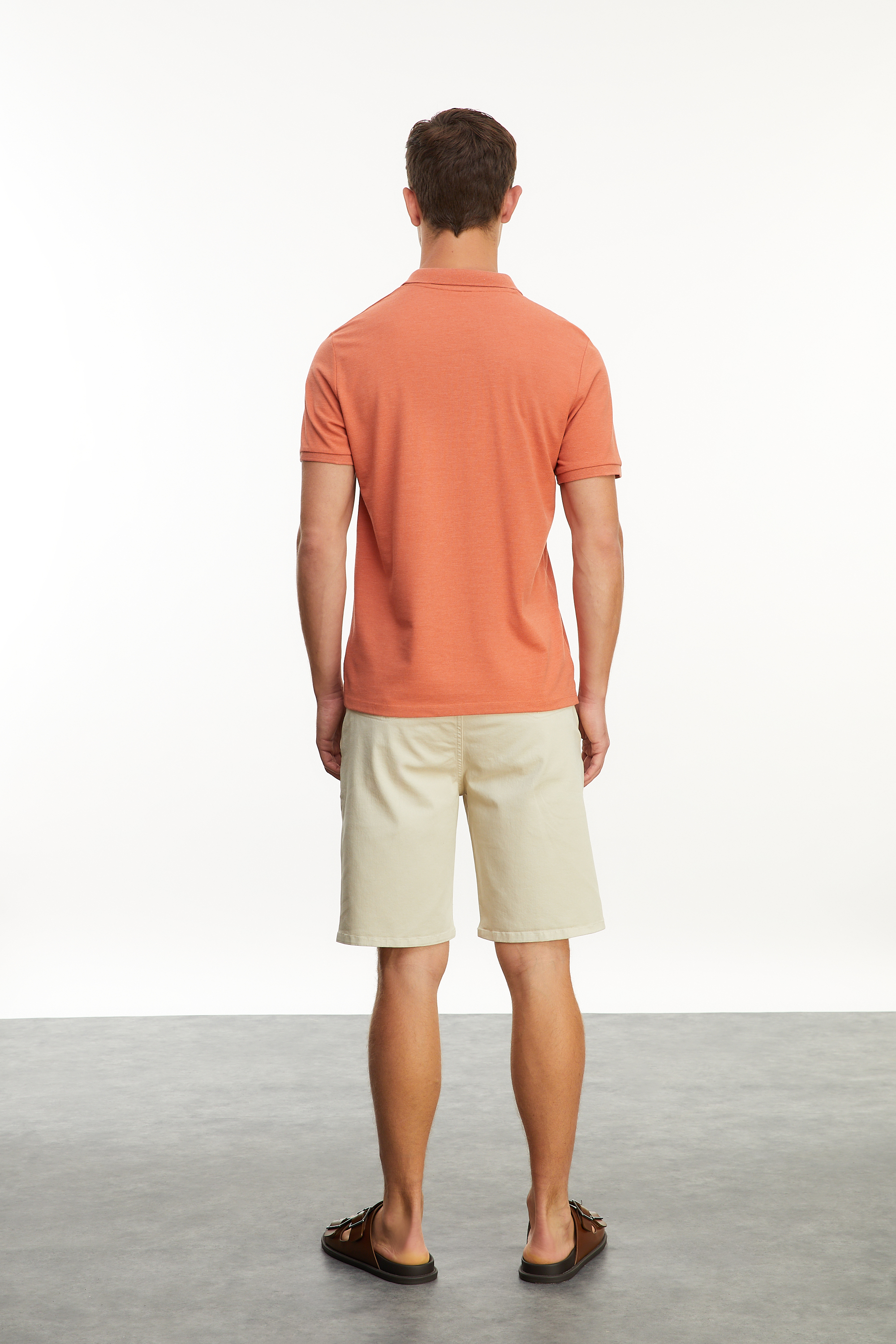 Erkek Kiremit Rengi Polo Yaka Nakışlı T-Shirt