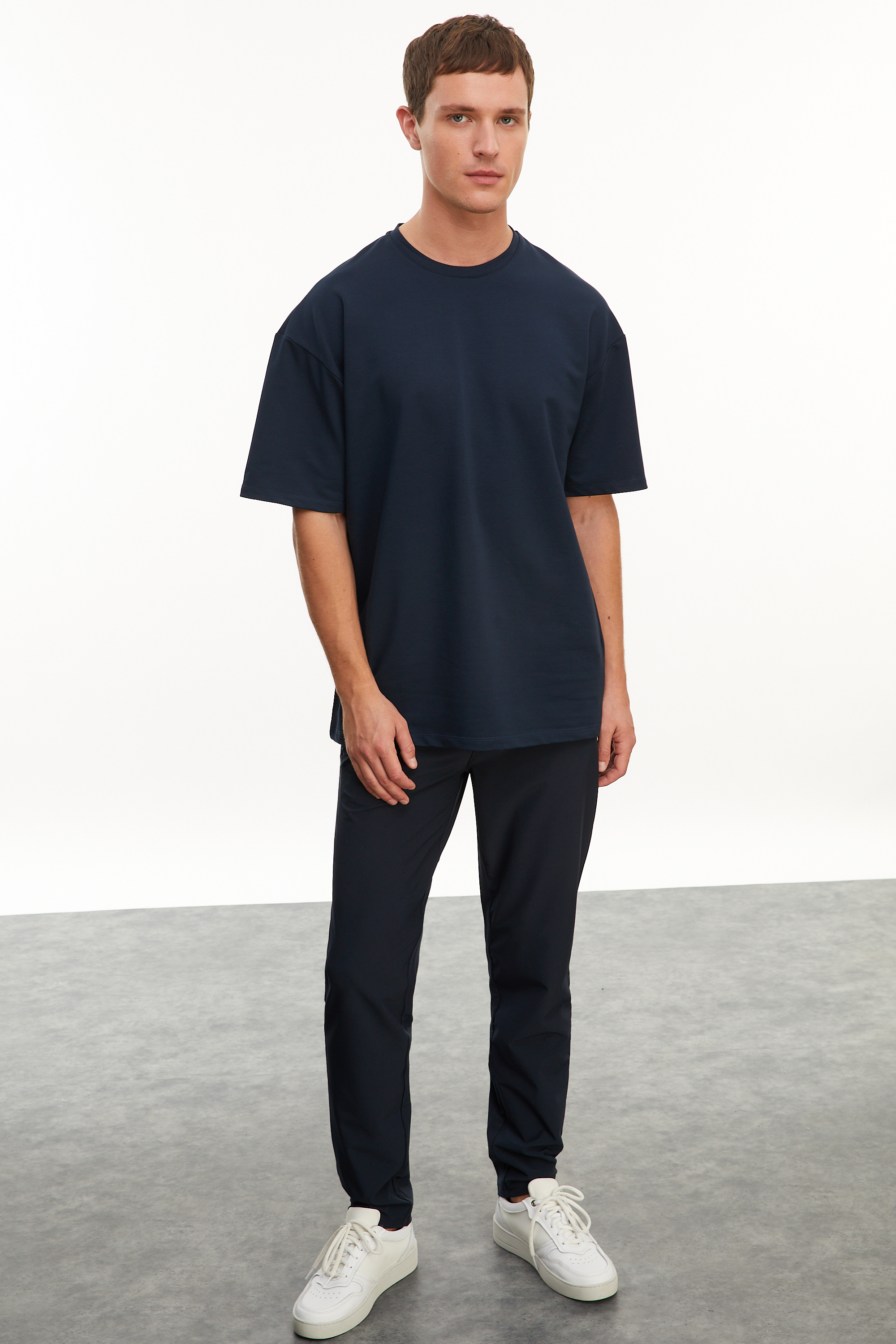 BİSİKLET YAKA KISA KOLLU T-SHIRT