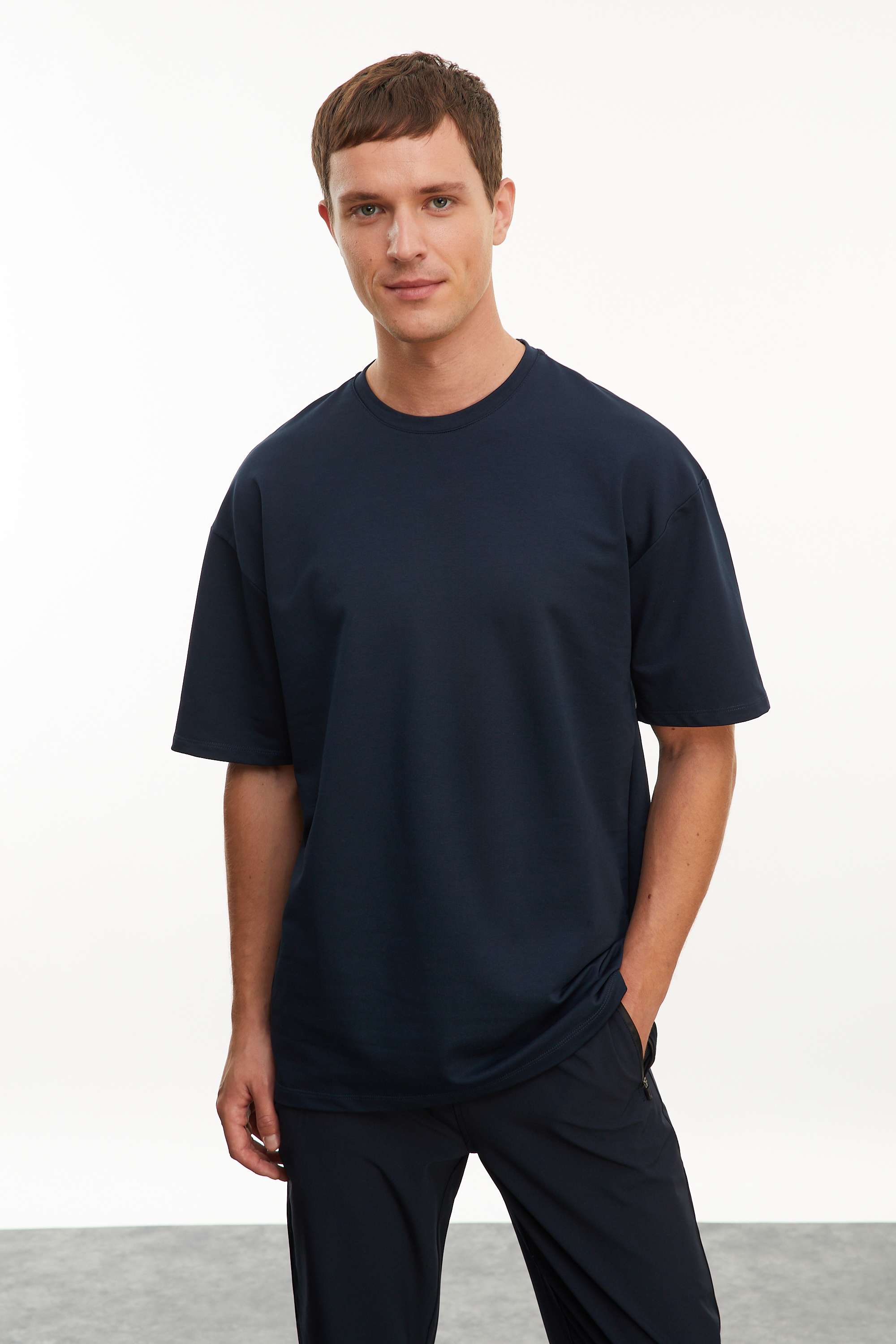 BİSİKLET YAKA KISA KOLLU T-SHIRT