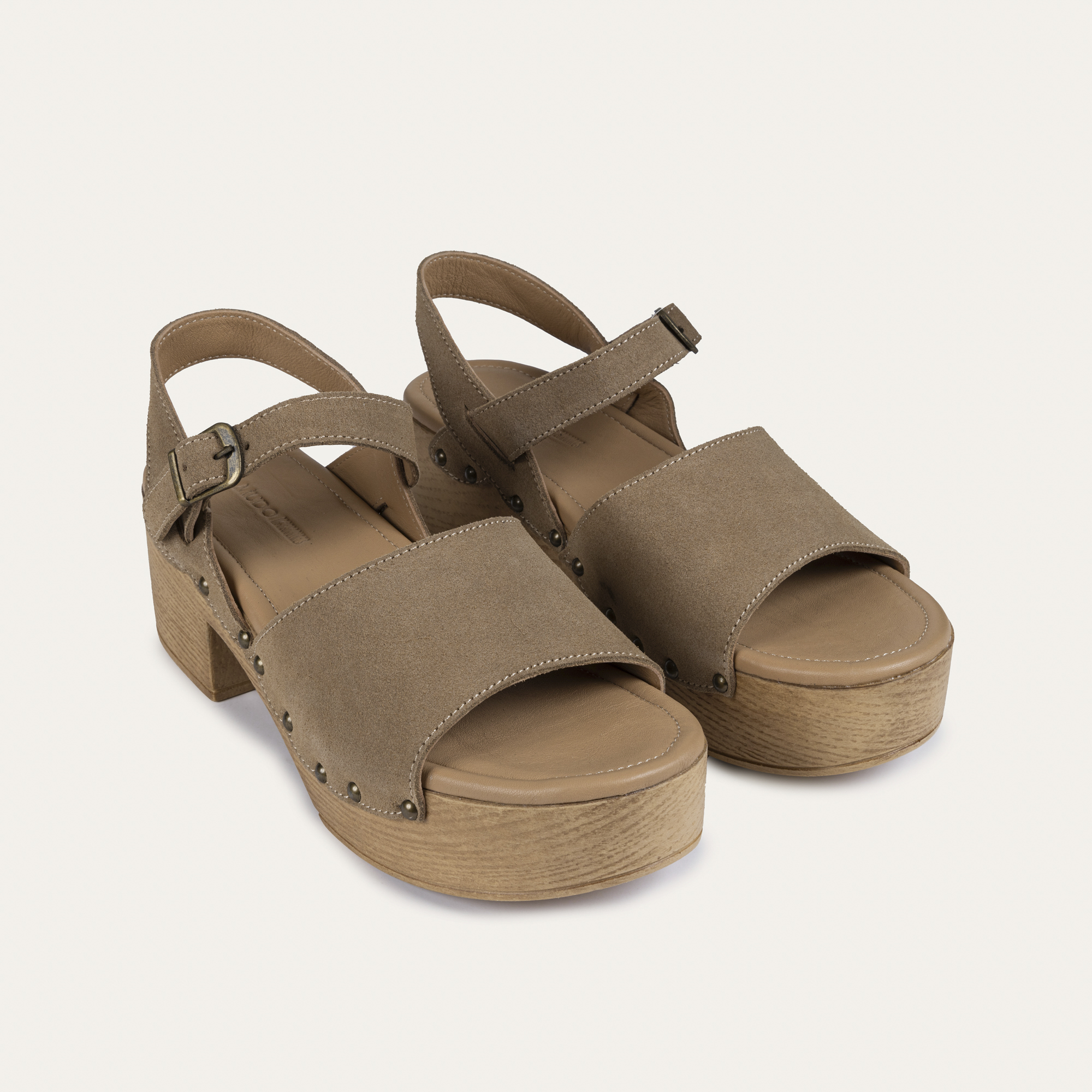 SÜET TOPUKLU SANDALET