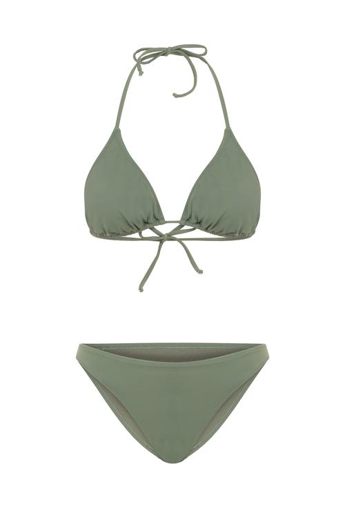  ÜÇGEN BİKİNİ ÜSTÜ