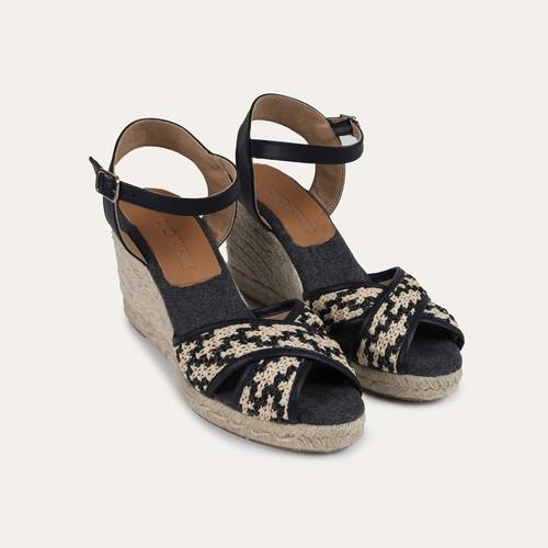  BANTLI HASIR DOLGU TOPUKLU AYAKKABI