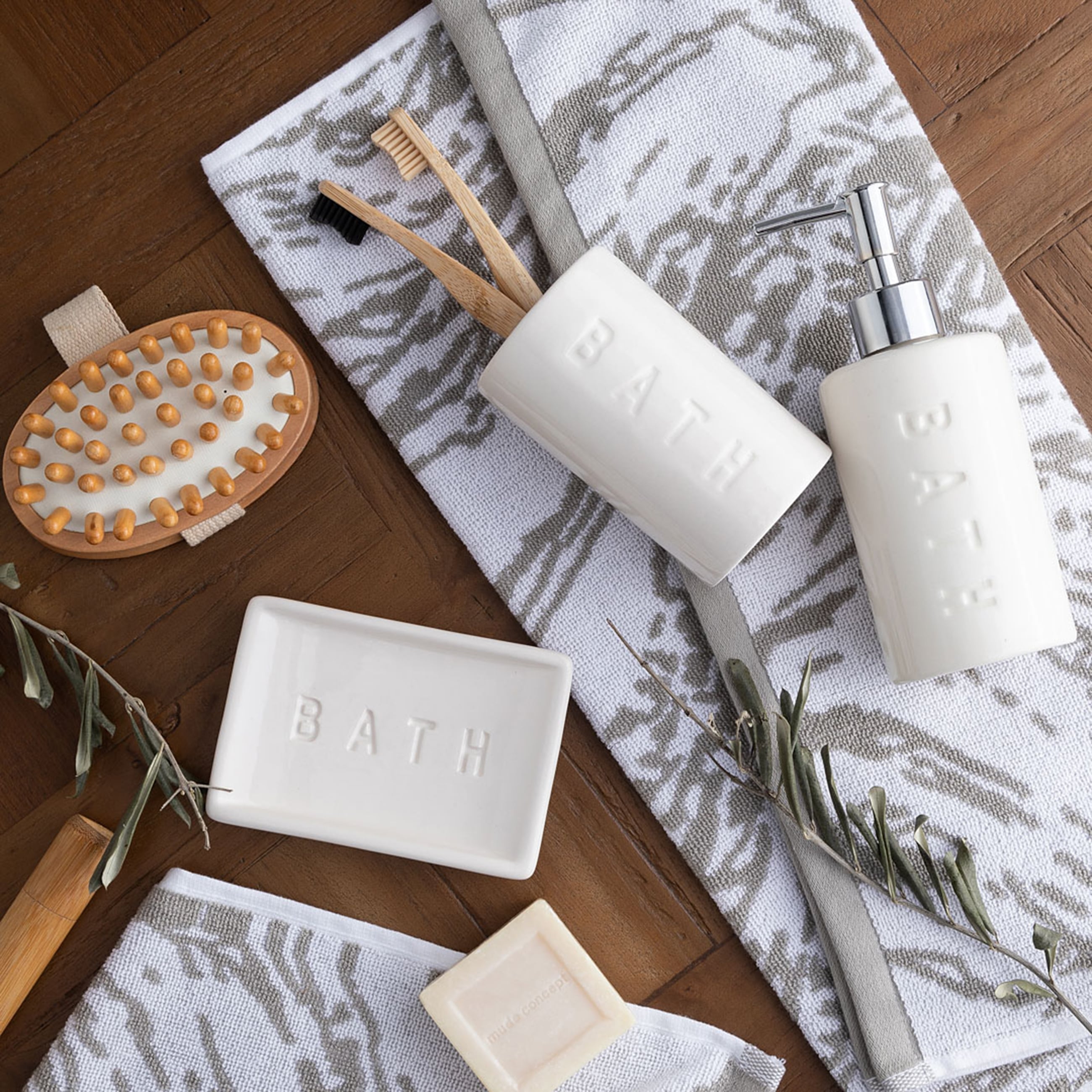 BATH 3'LÜ KUTULU BANYO SETİ