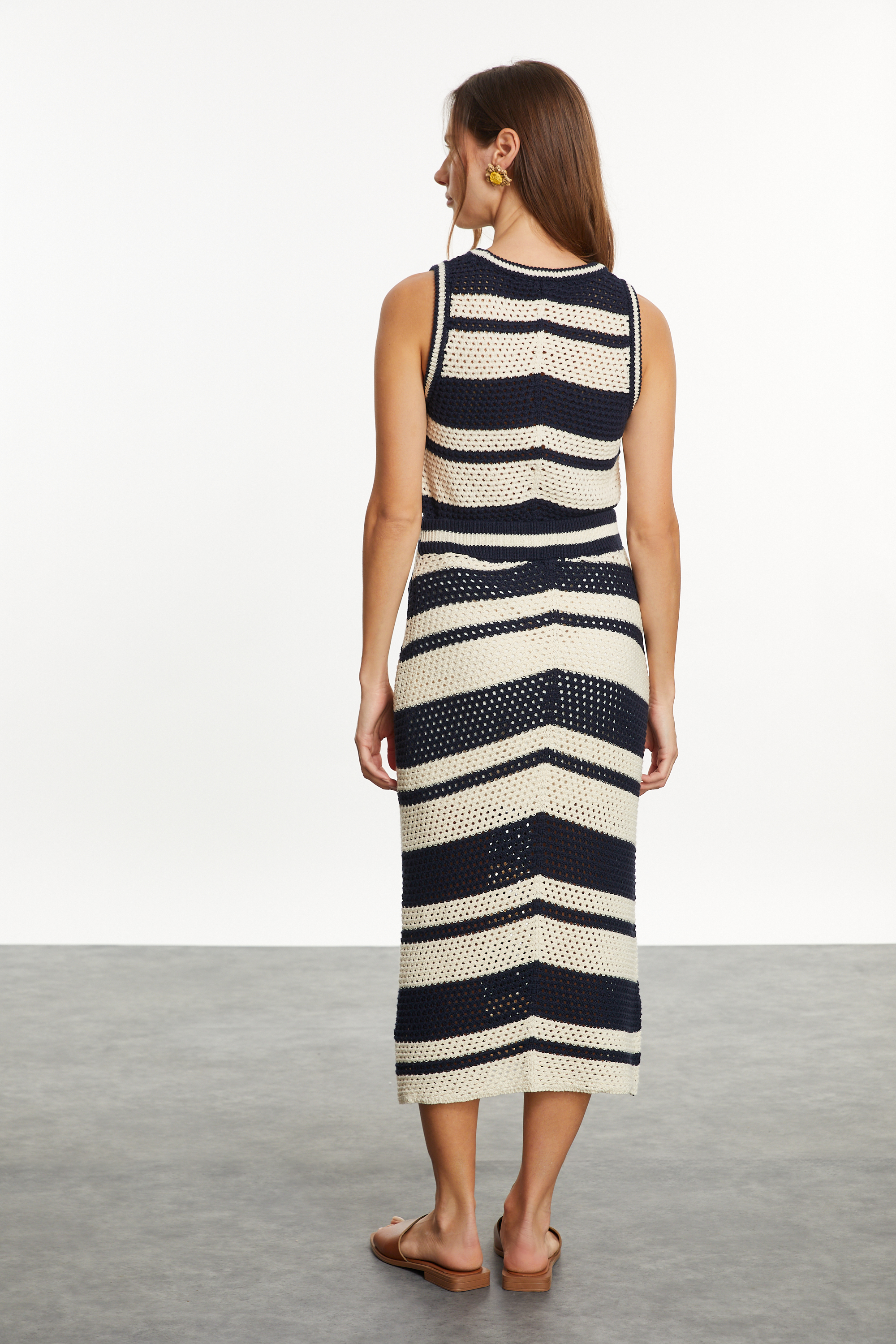 ÇİZGİLİ MİDİ ÖRME ETEK