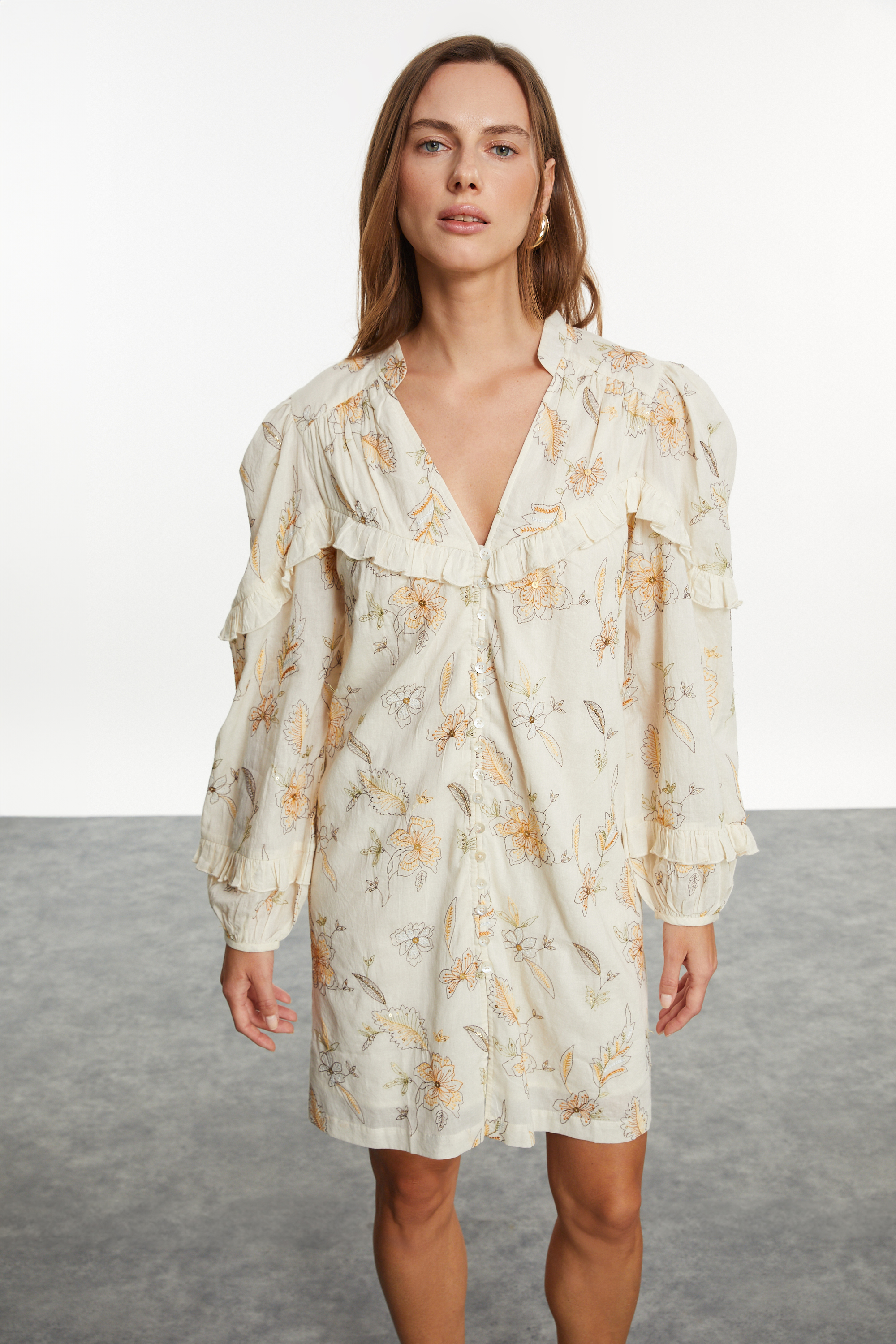 ETNİK BASKILI ÇİÇEKLİ MİNİ ELBİSE