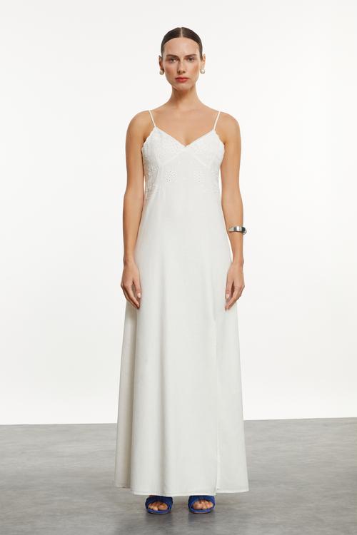  NAKIŞLI YIRTMAÇLI UZUN ELBİSE