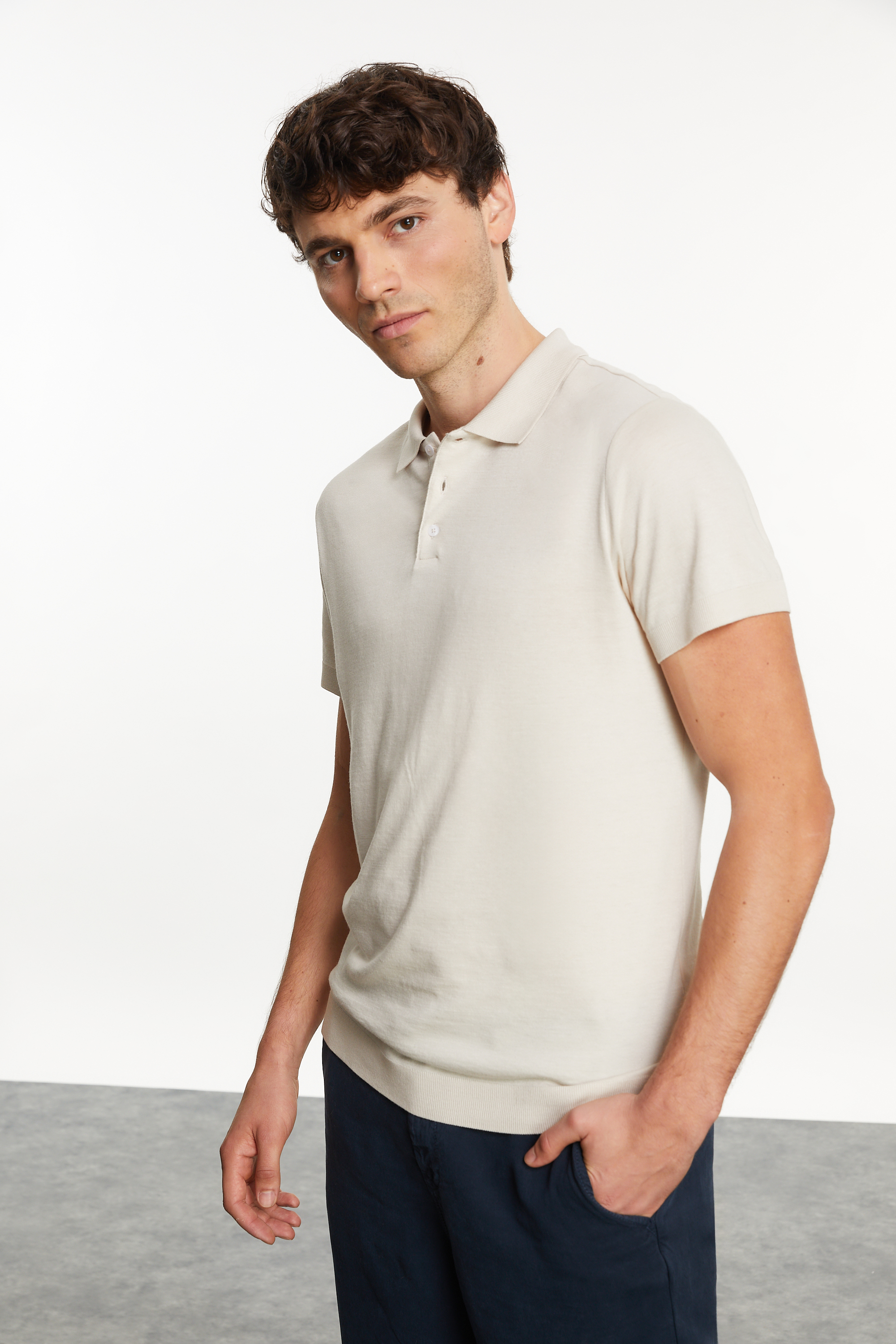 POLO YAKA REGULAR FIT T-SHIRT