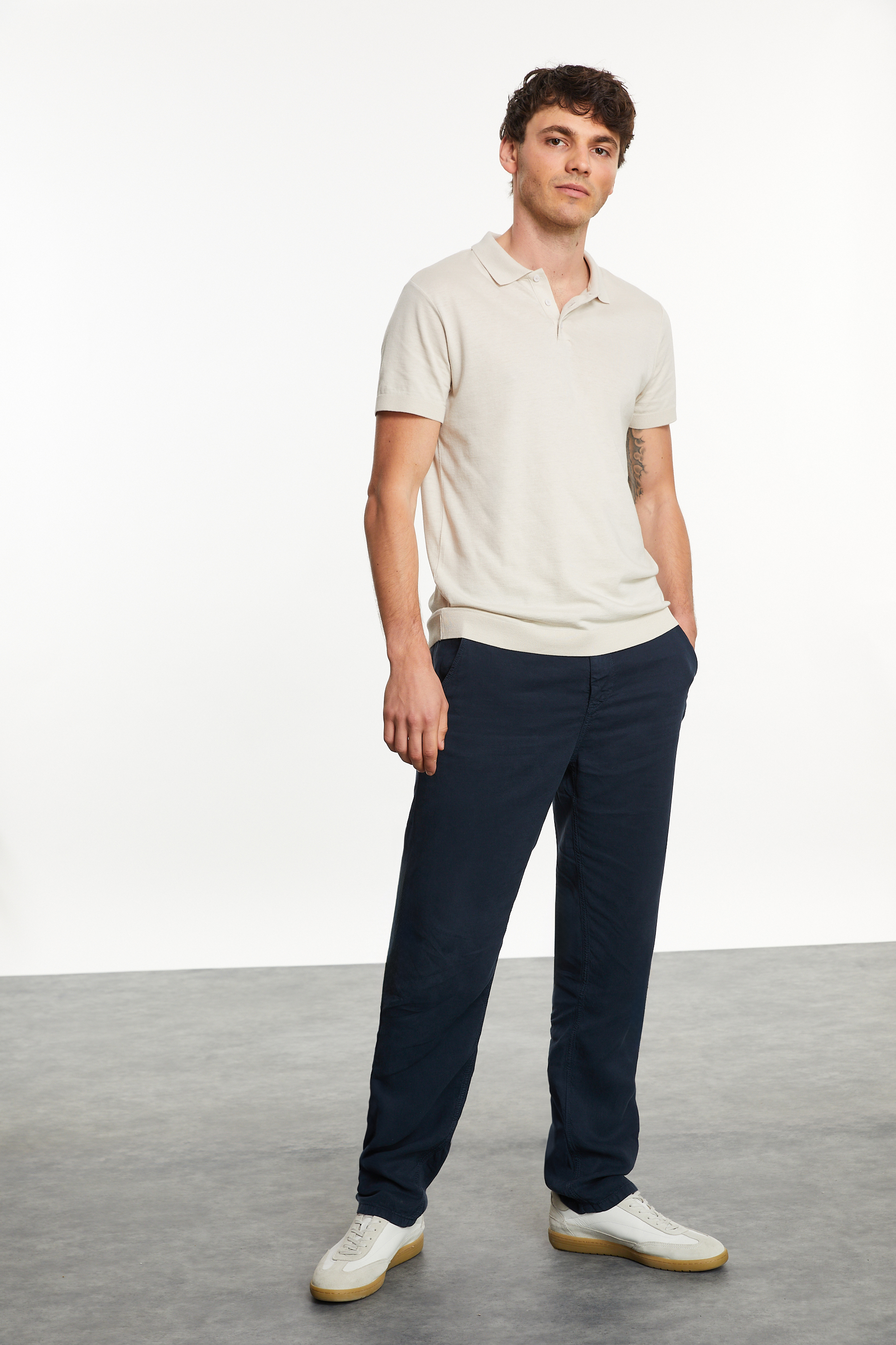 POLO YAKA REGULAR FIT T-SHIRT