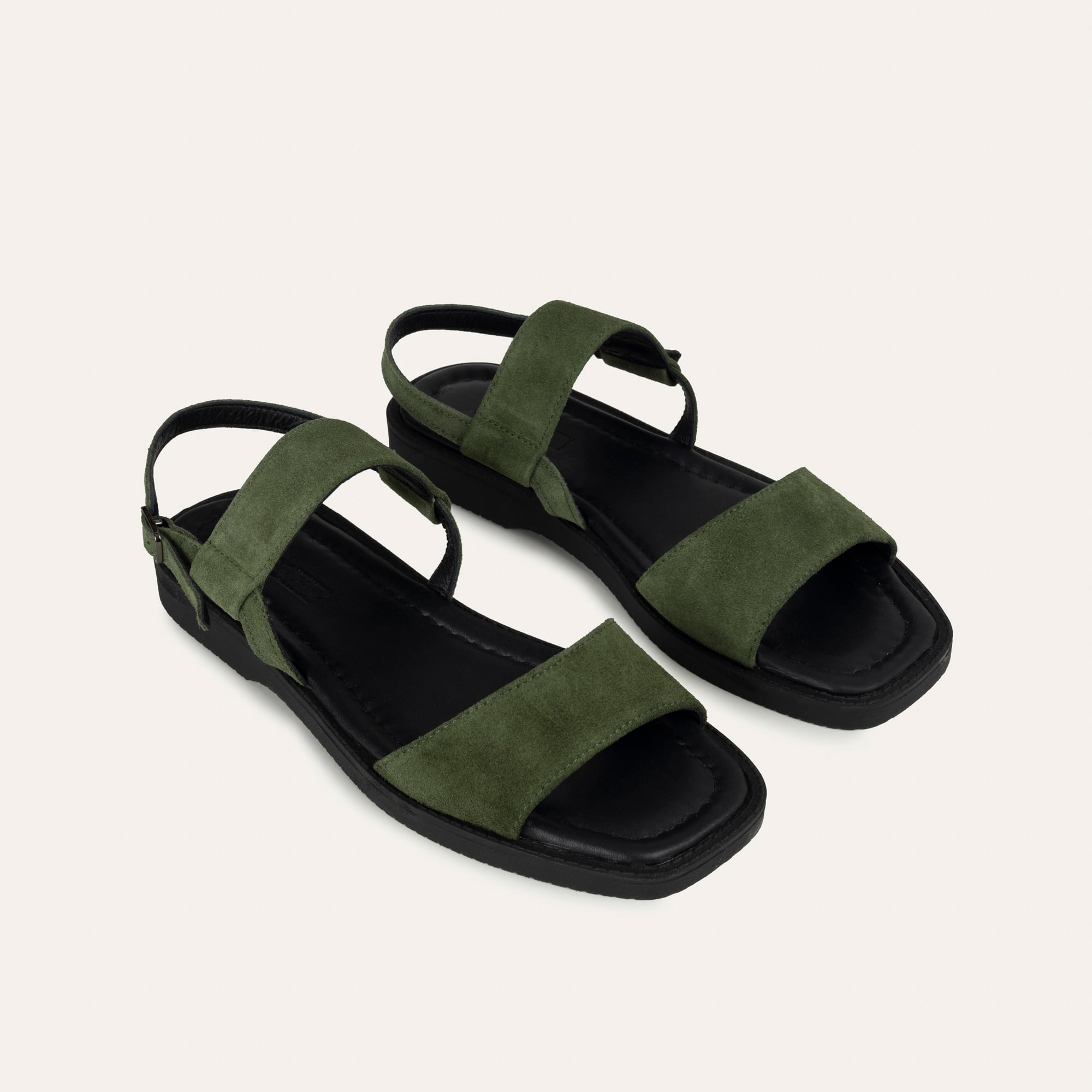 BANTLI SÜET SANDALET