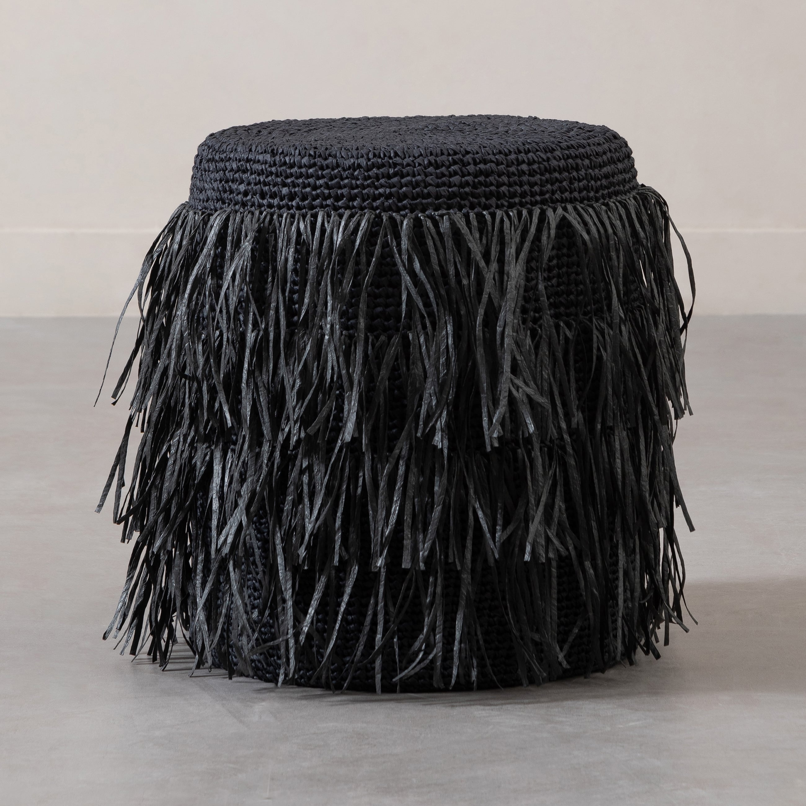 BOHO PUF CIRCLE BLACK