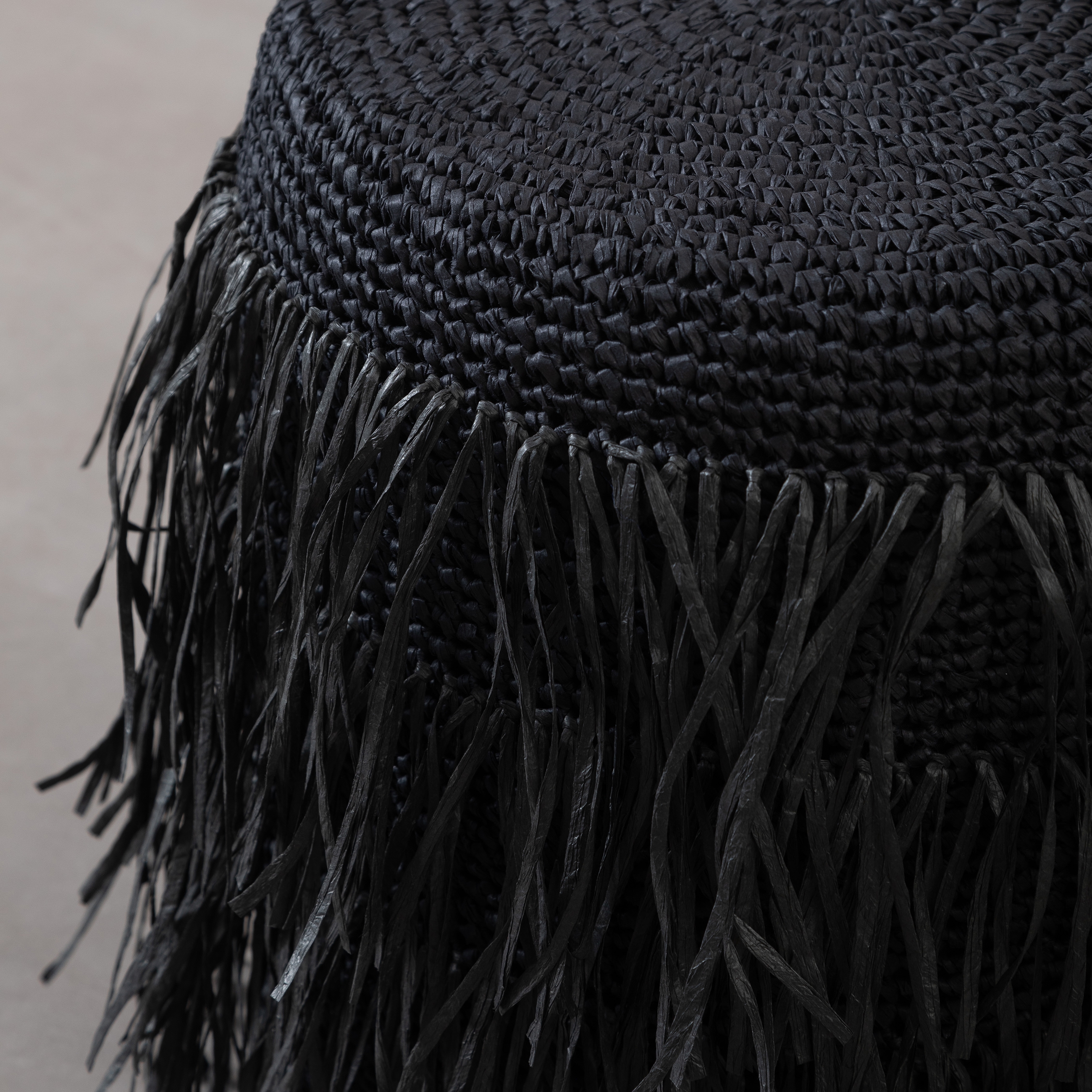 BOHO PUF CIRCLE BLACK