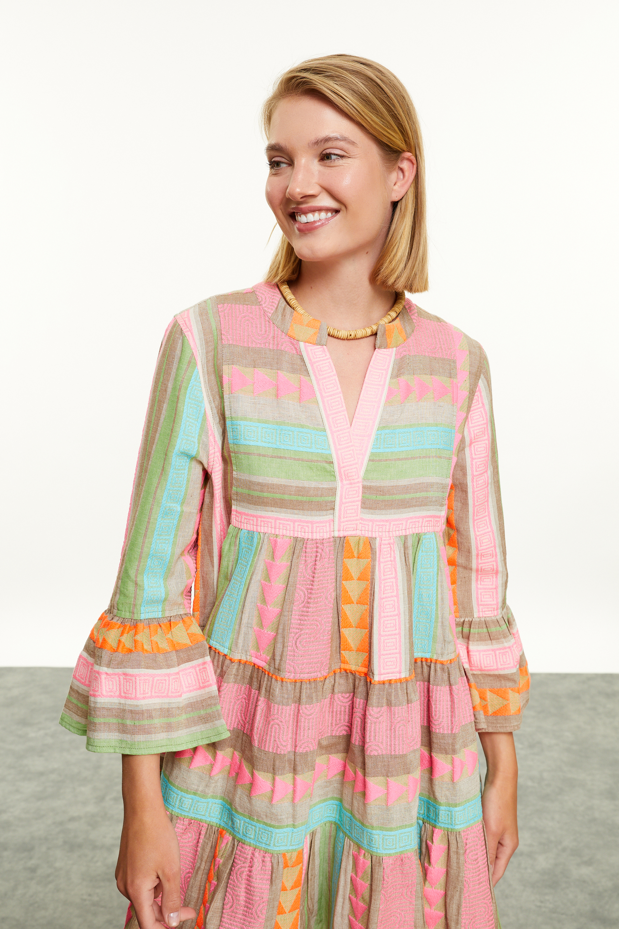 ETNİK BASKILI NAKIŞLI MİNİ ELBİSE