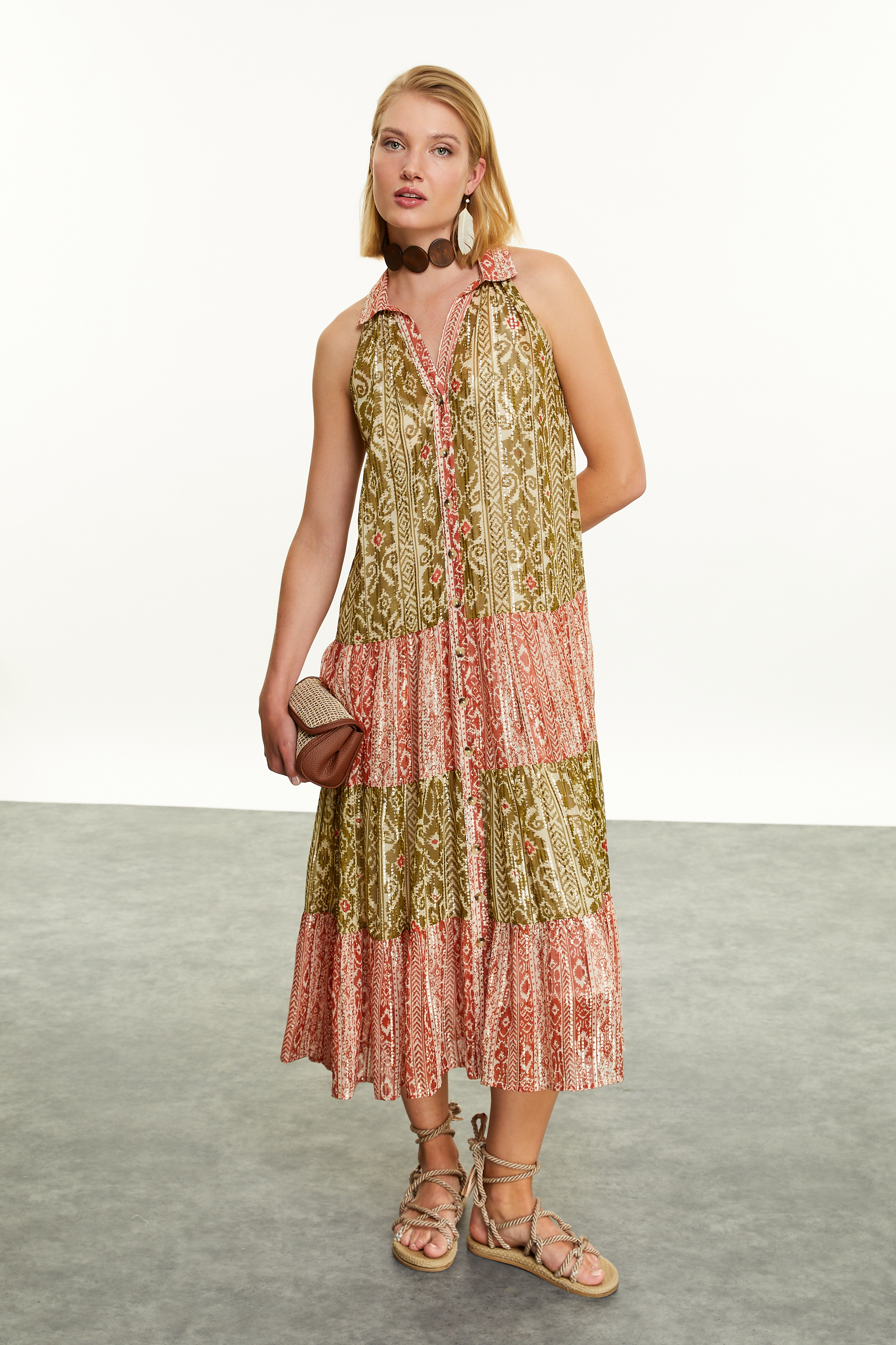 ETNİK BASKILI KOLSUZ UZUN ELBİSE