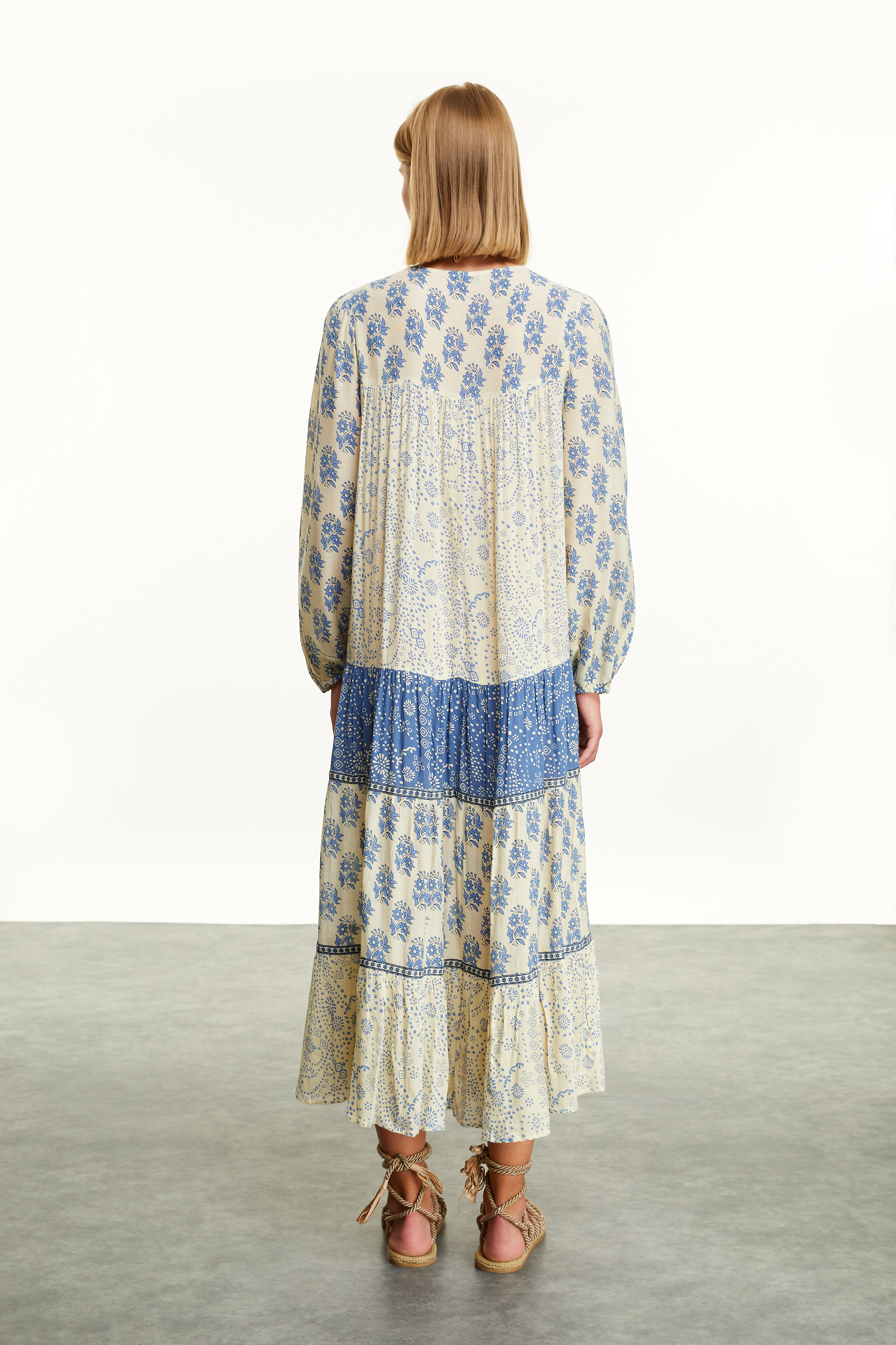 ETNİK BASKILI UZUN ELBİSE