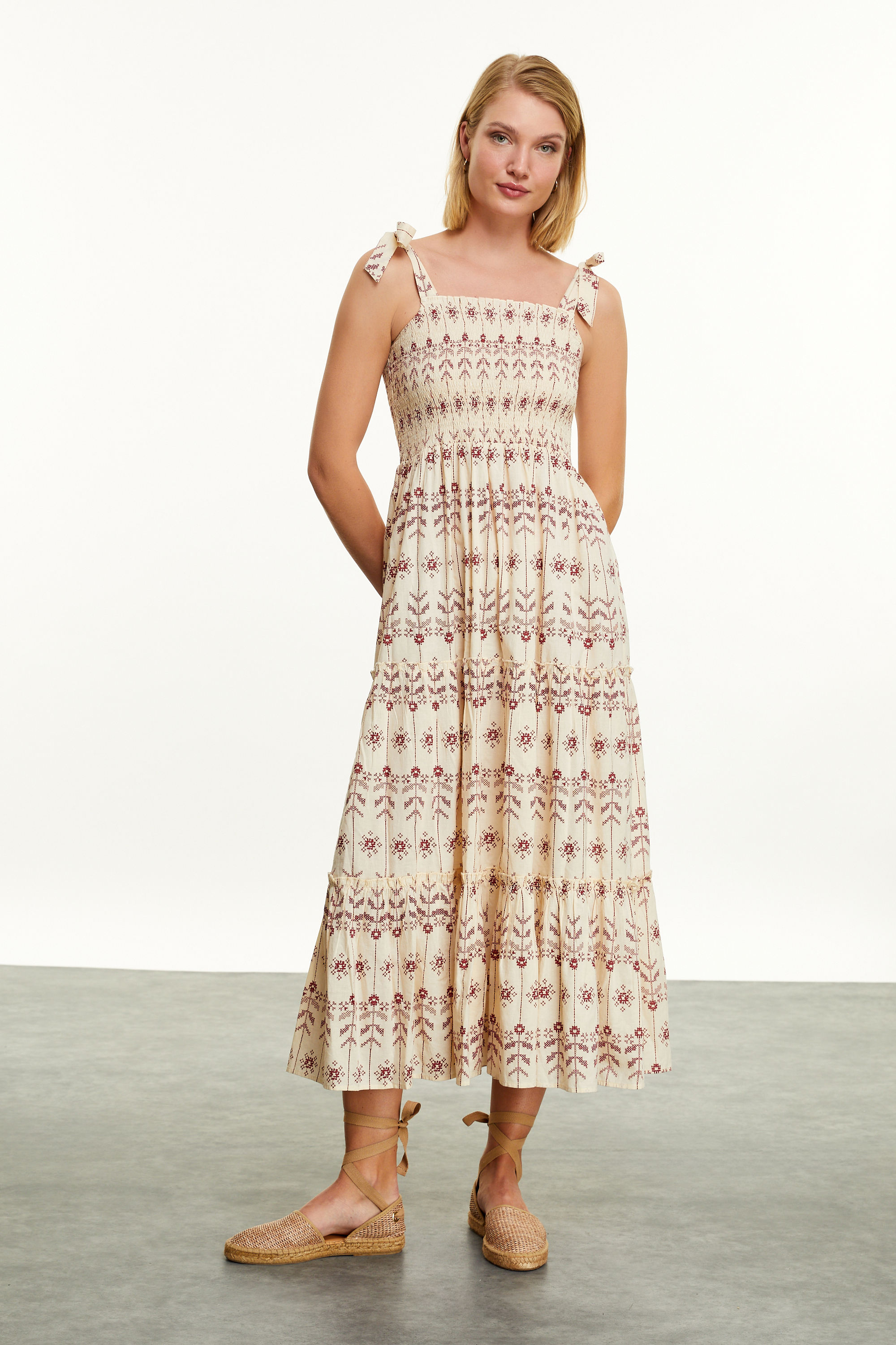 ETNİK BASKILI ASKILI UZUN ELBİSE