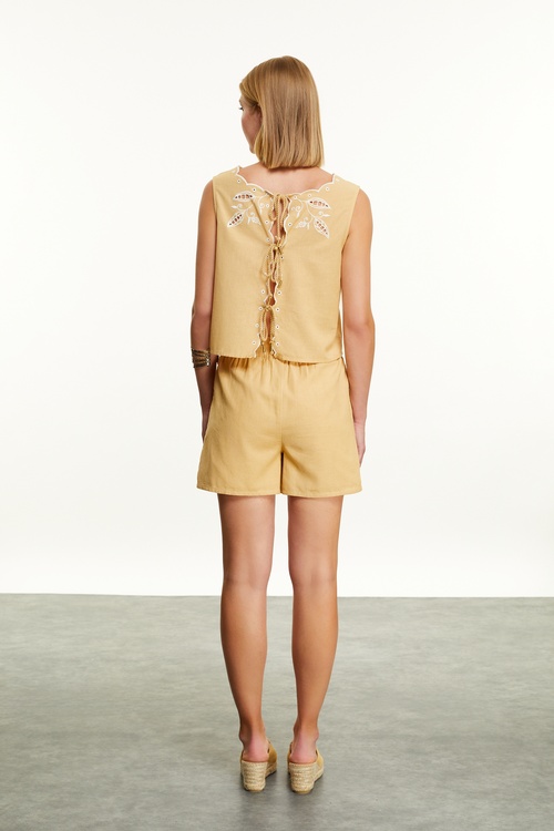  BİSİKLET YAKA NAKIŞLI SMART BLUZ