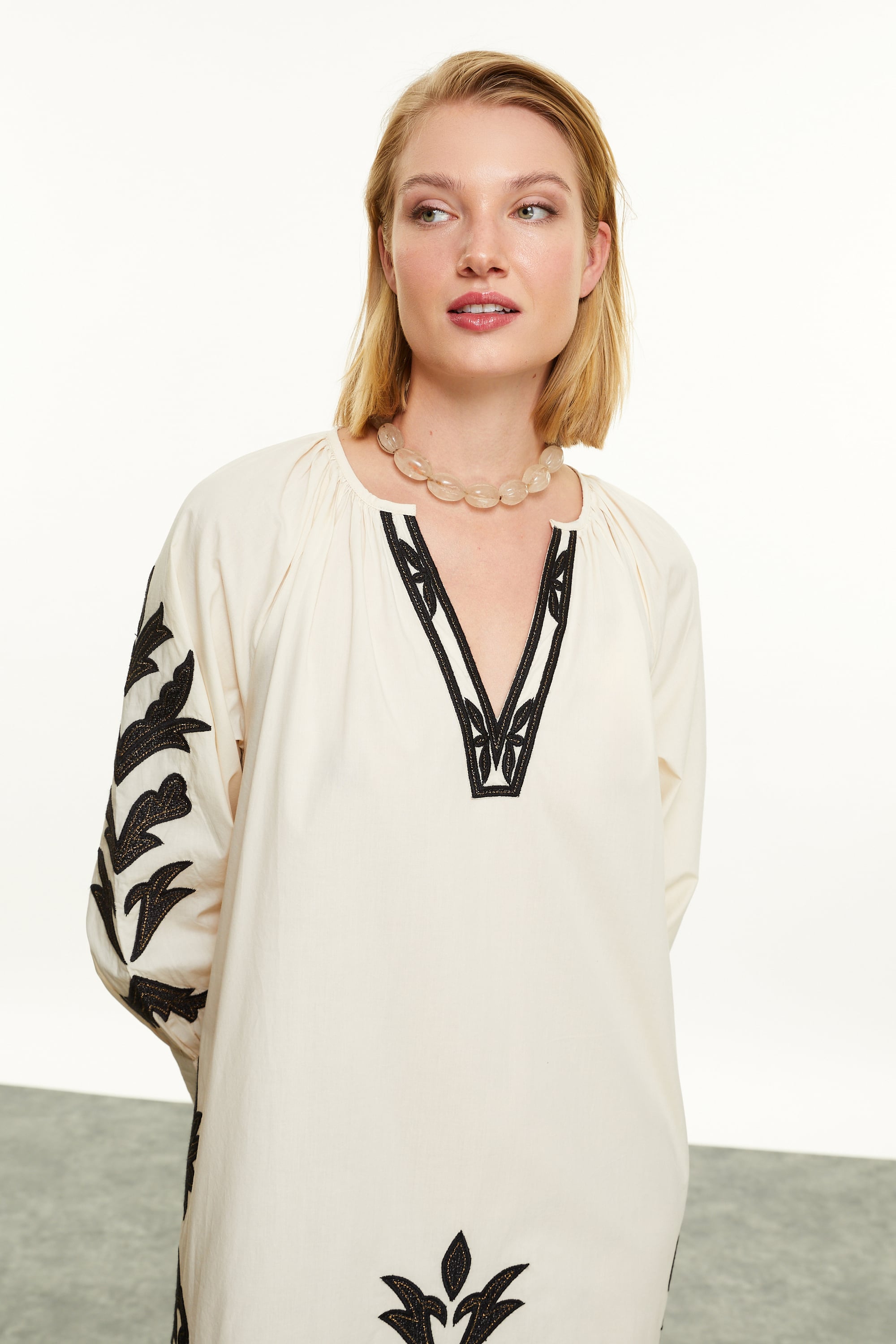 NAKIŞLI PAMUK UZUN ELBİSE