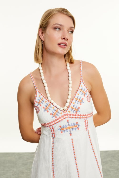  ETNİK NAKIŞLI ASKILI MİNİ ELBİSE