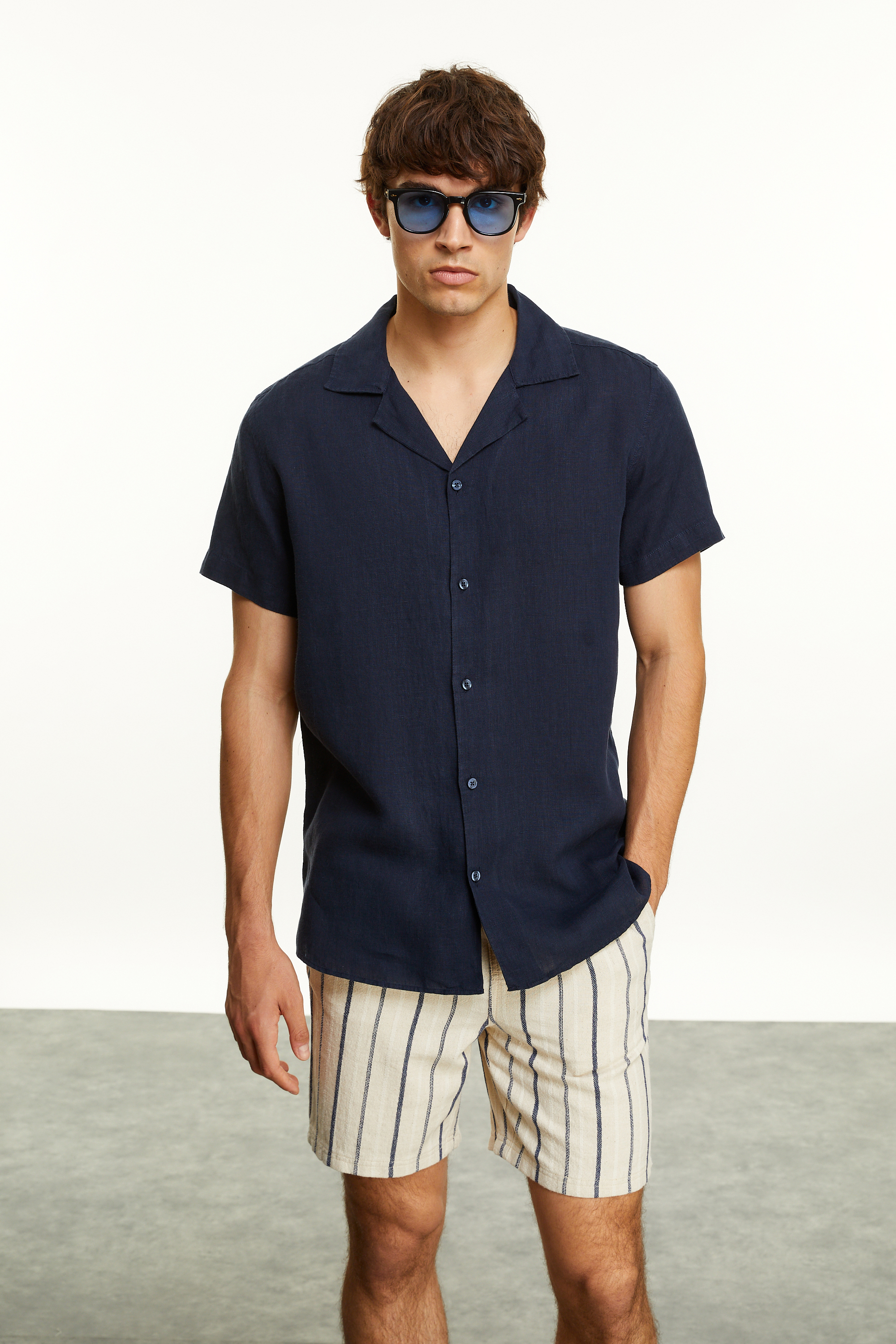 KISA KOLLU REGULAR FIT KETEN GÖMLEK