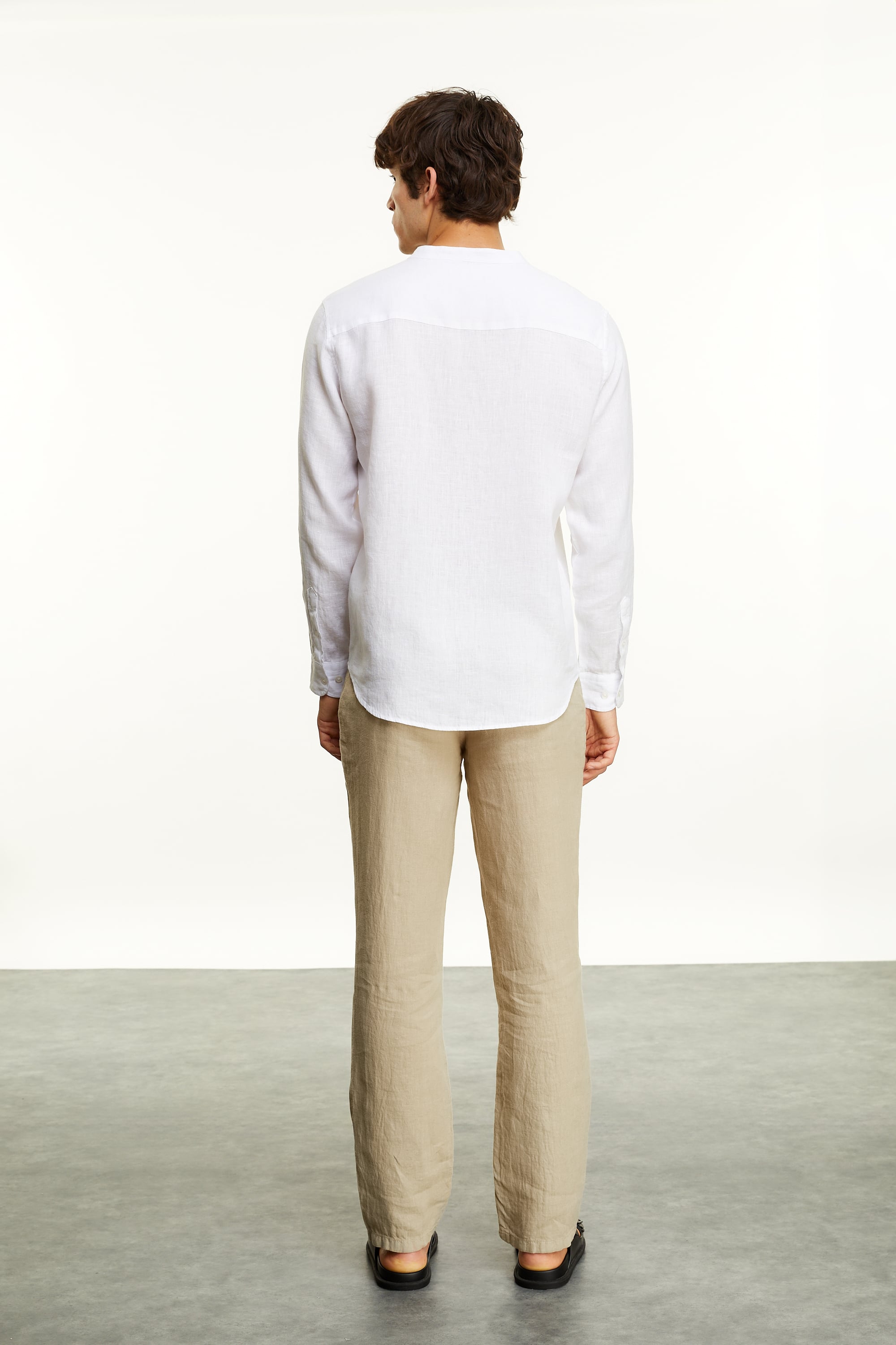 HAKİM YAKA REGULAR FIT KETEN GÖMLEK