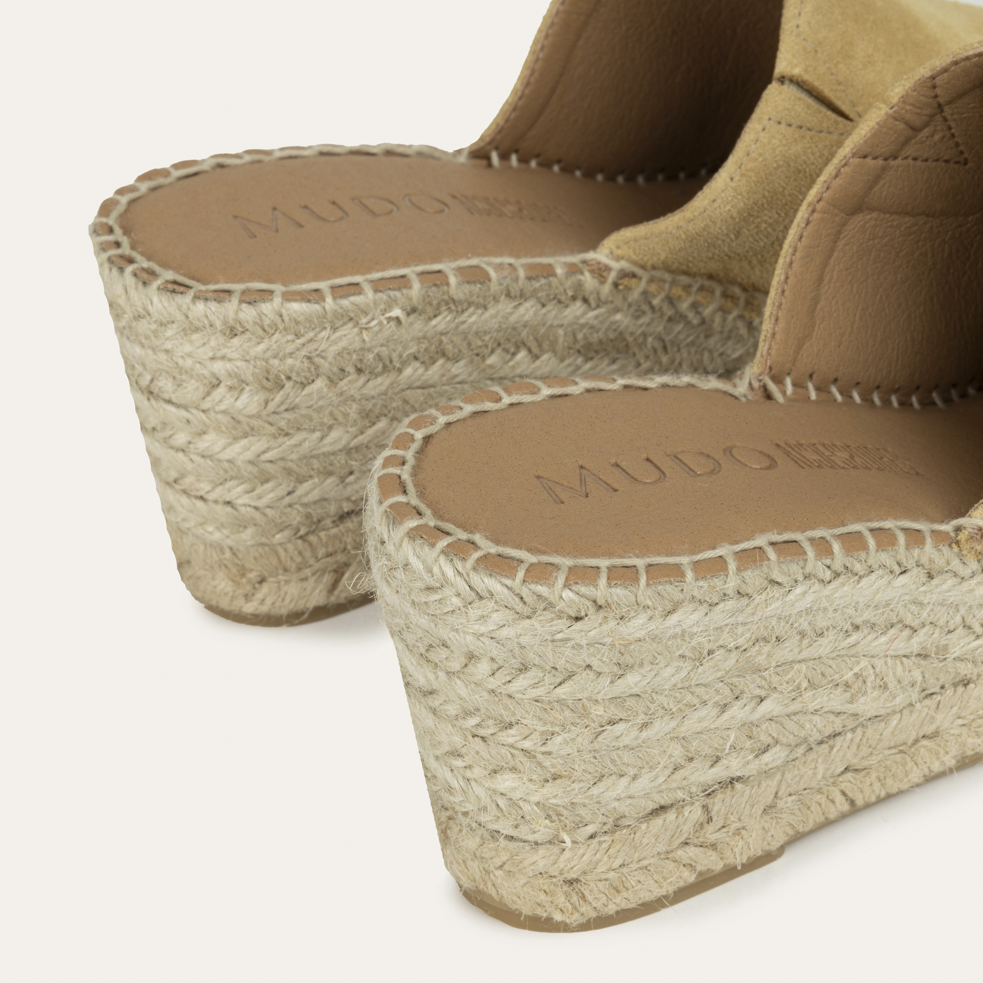 SÜET DOLGU TOPUKLU TERLİK