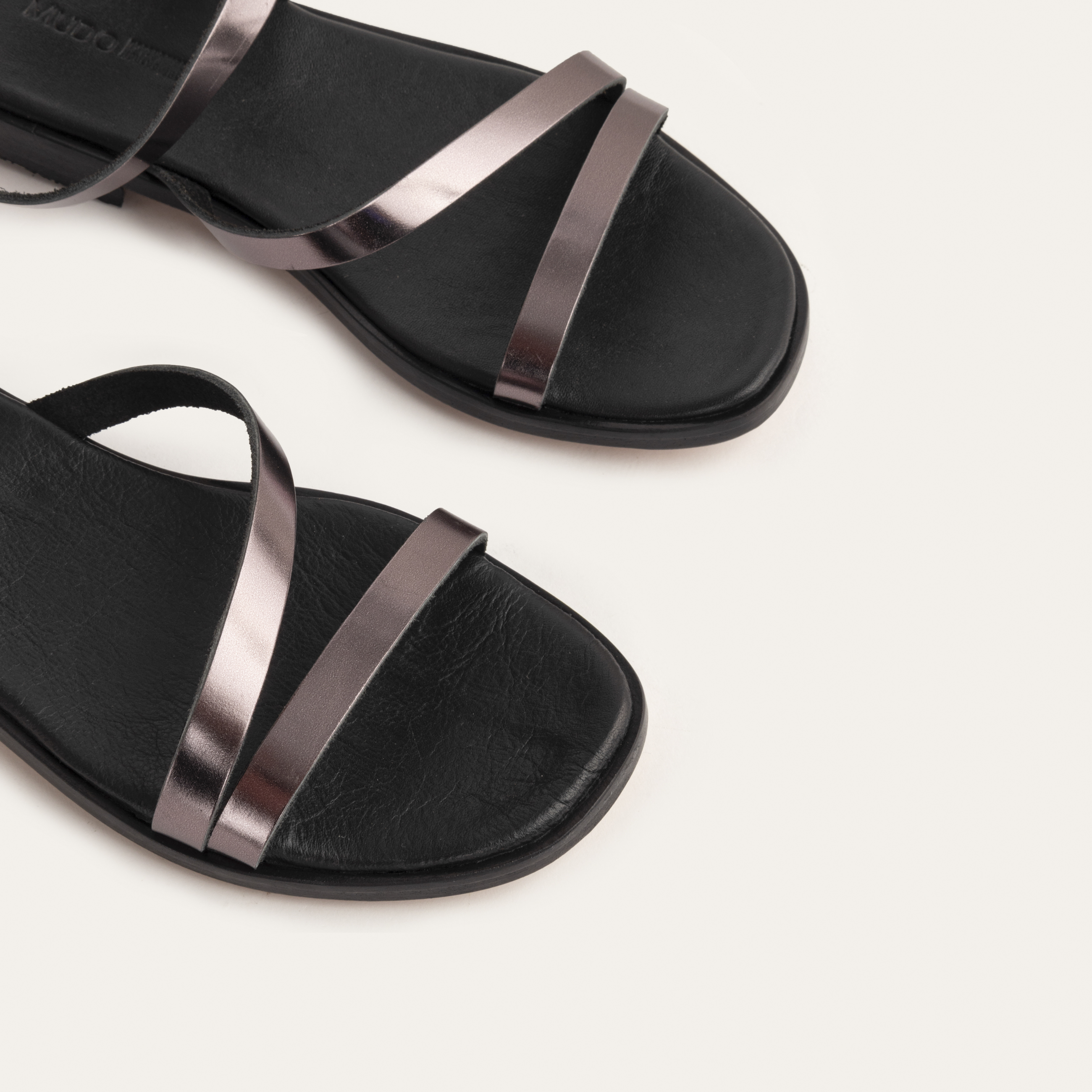 HAKİKİ DERİ SANDALET