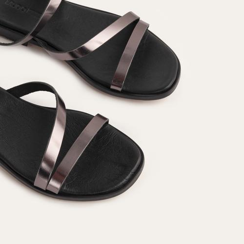  HAKİKİ DERİ SANDALET