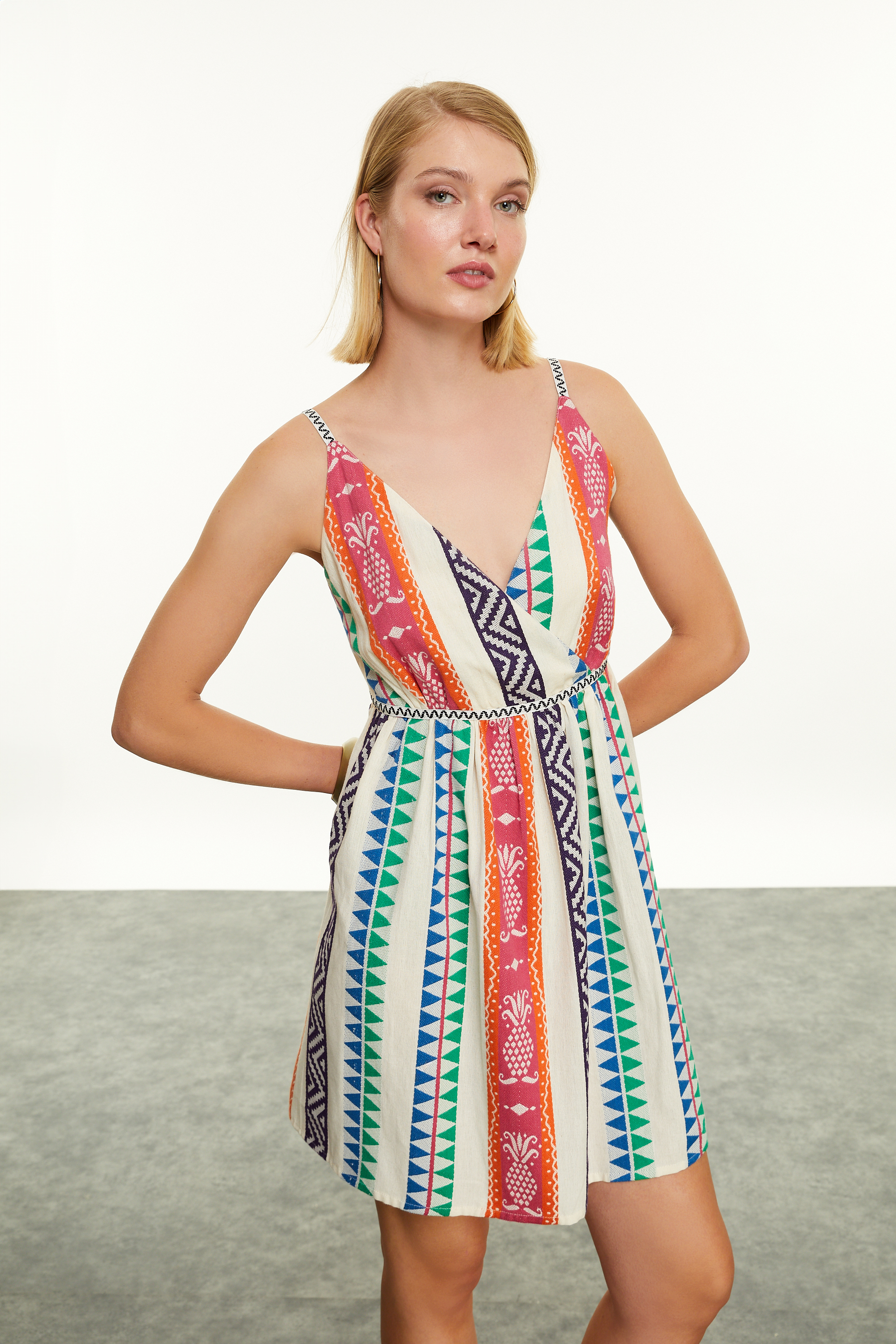 ETNİK DESENLİ A FORM MİNİ ELBİSE