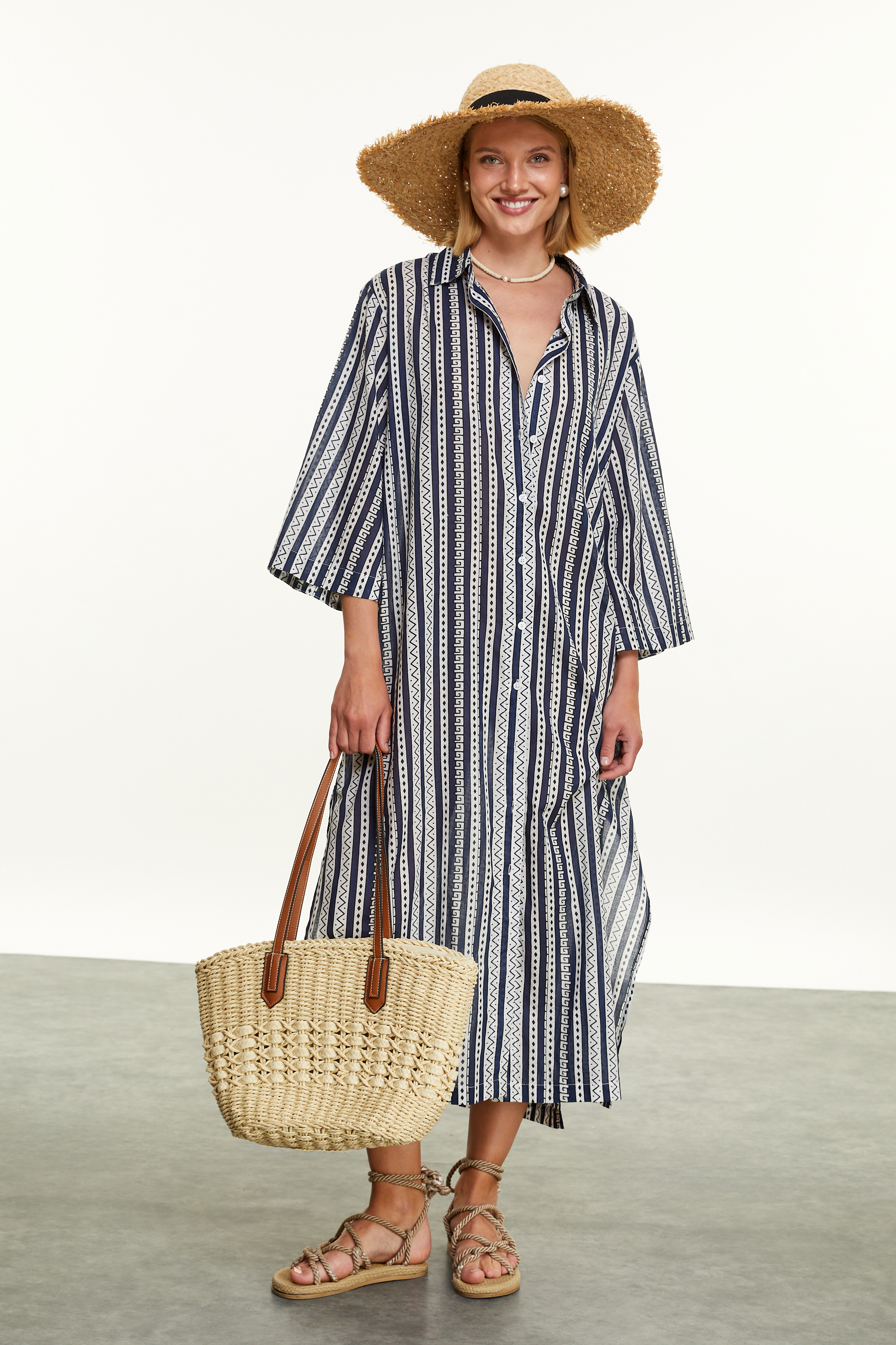 ETNİK BASKILI UZUN GÖMLEK ELBİSE