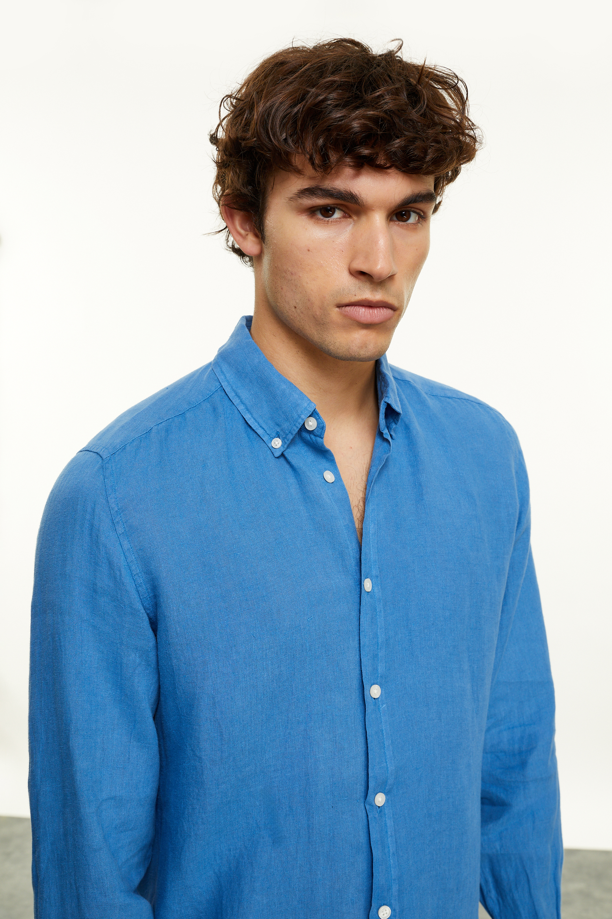 REGULAR FIT KETEN GÖMLEK