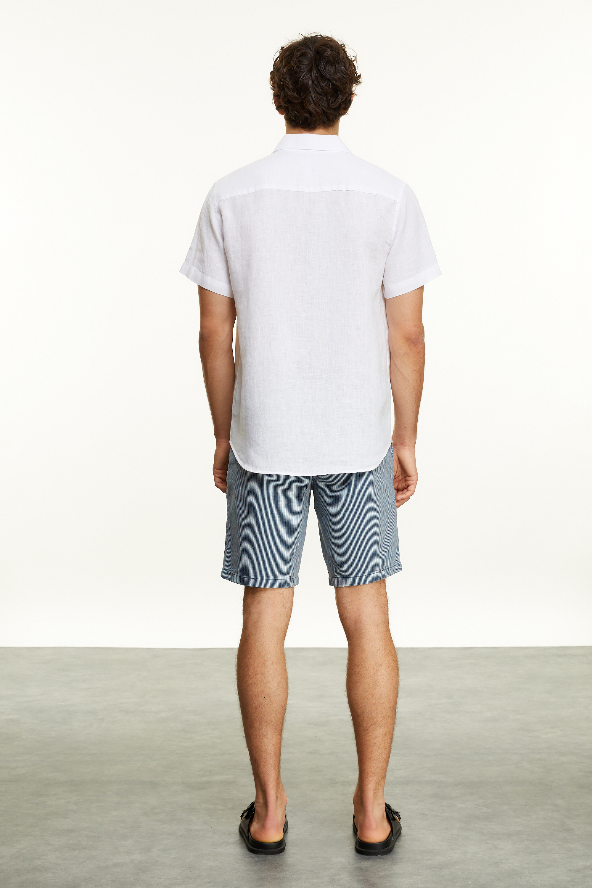 KISA KOLLU REGULAR FIT KETEN GÖMLEK