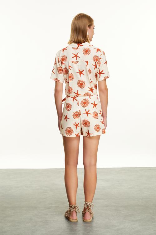  BASKILI KISA KOLLU CROP GÖMLEK