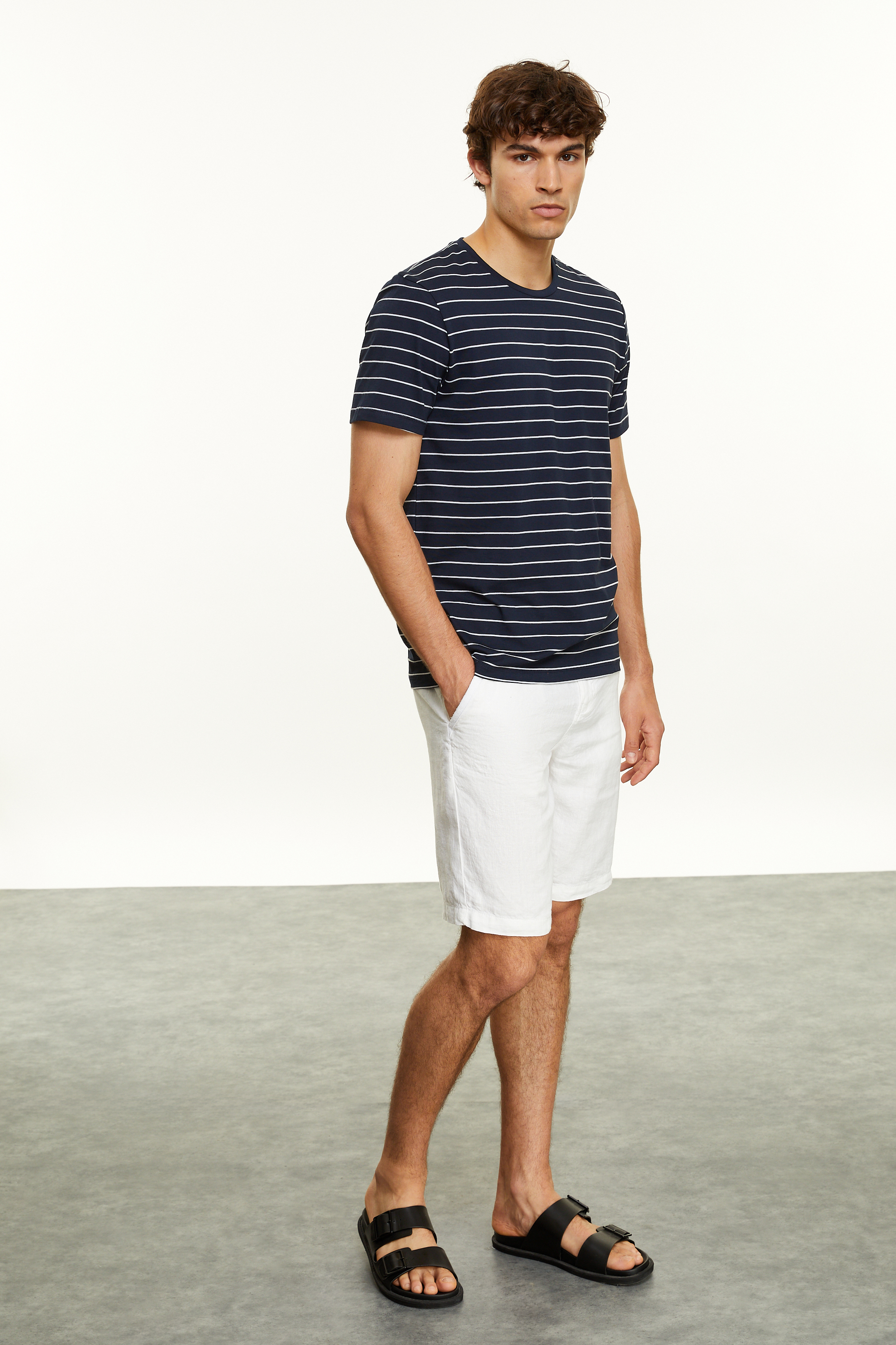 ÇİZGİLİ BİSİKLET YAKA T-SHIRT