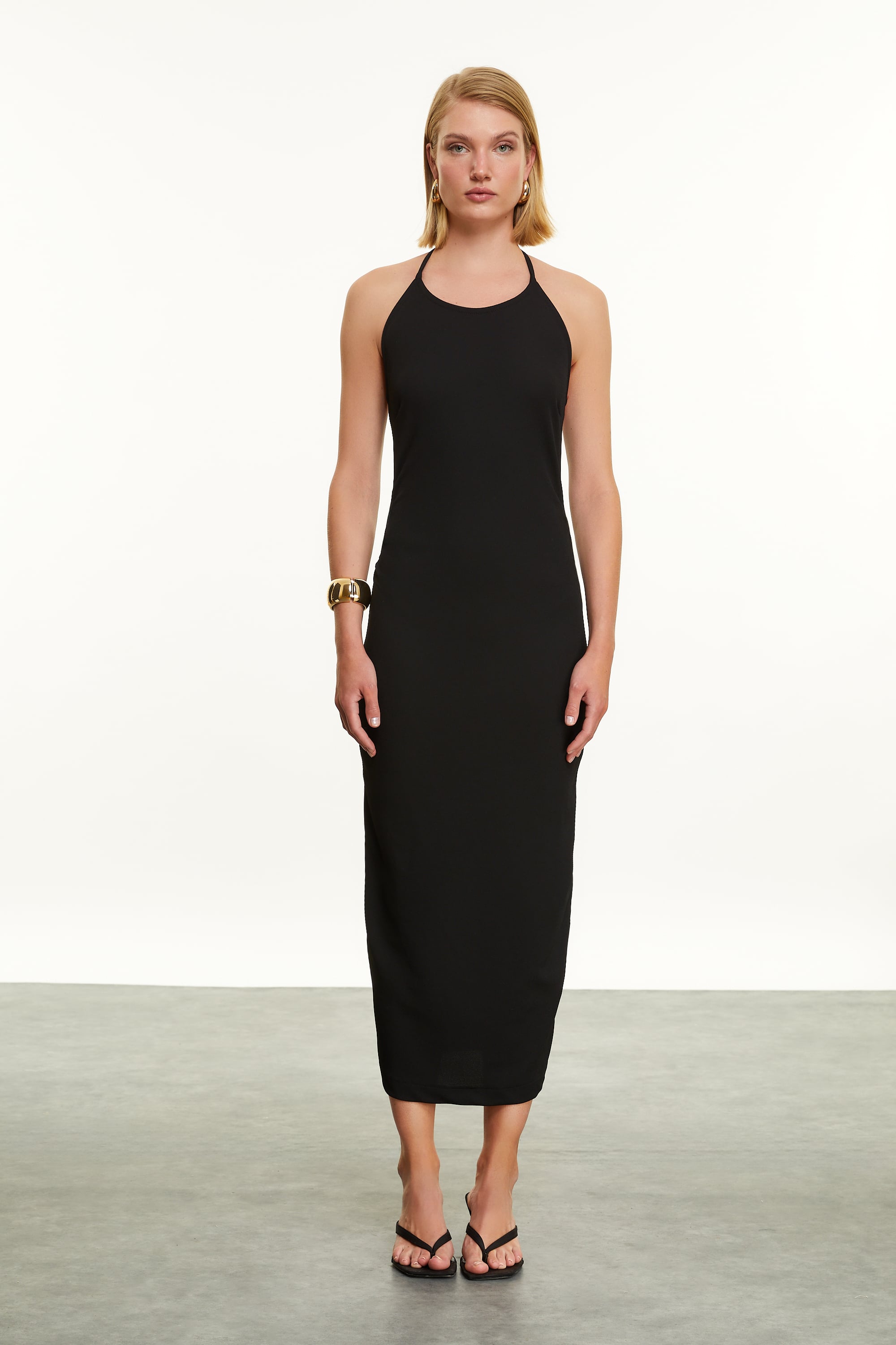 BOYUNDAN BAĞLAMALI MİDİ ELBİSE