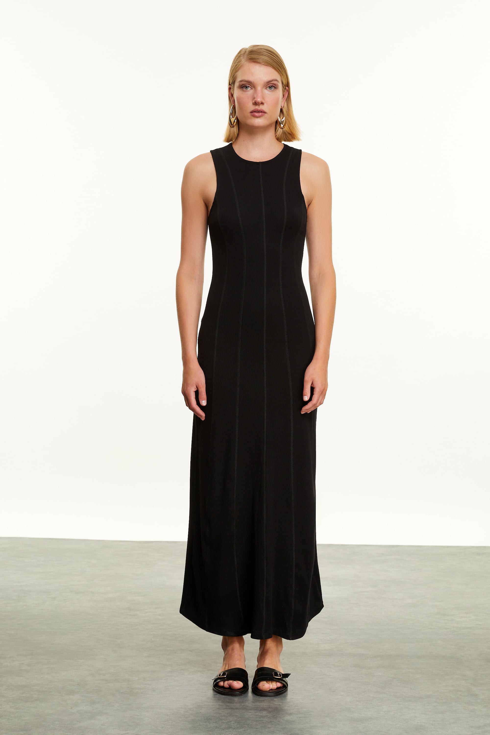 PAMUKLU HALTER YAKA UZUN ELBİSE