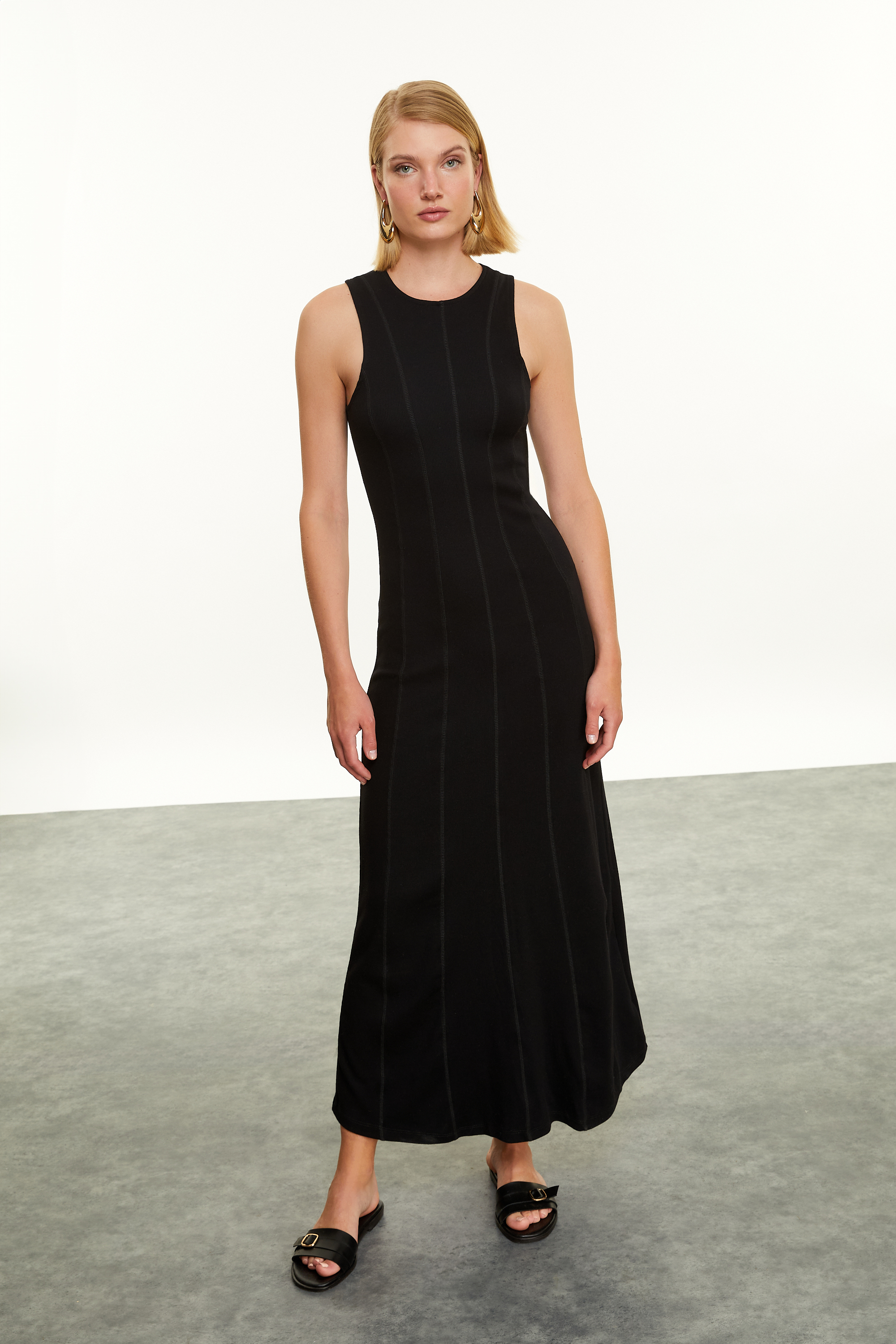 PAMUKLU HALTER YAKA UZUN ELBİSE