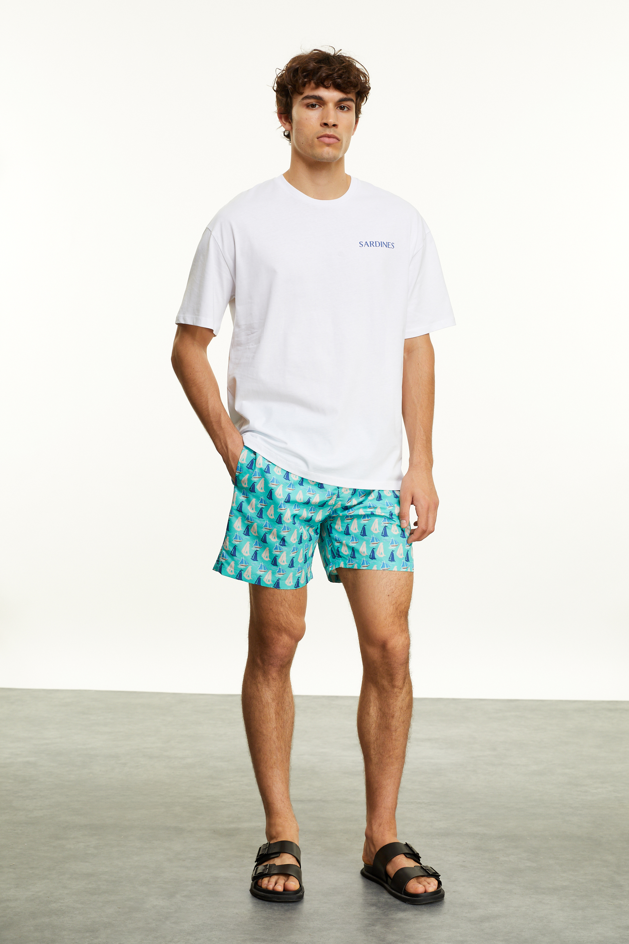 DESENLİ BAĞLAMALI DENİZ ŞORTU