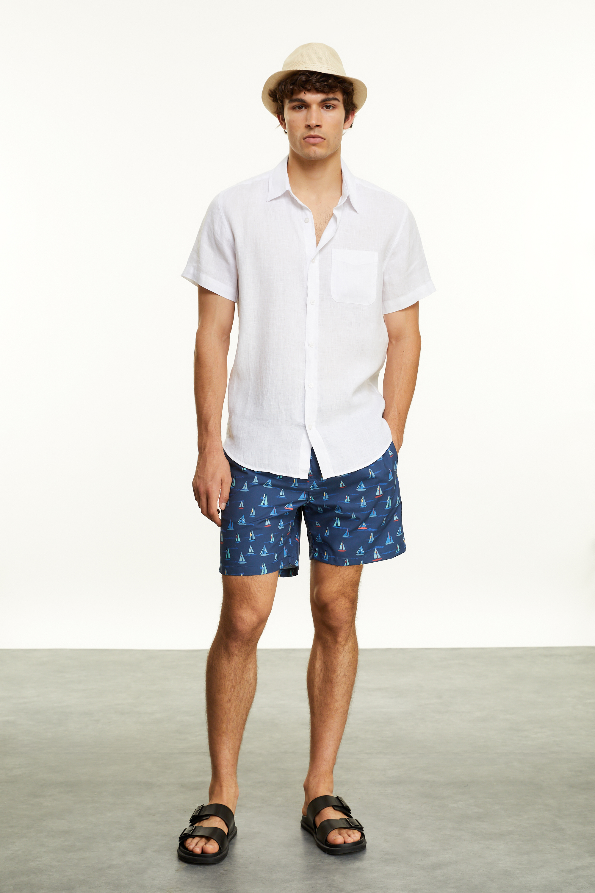 DESENLİ BAĞLAMALI DENİZ ŞORTU