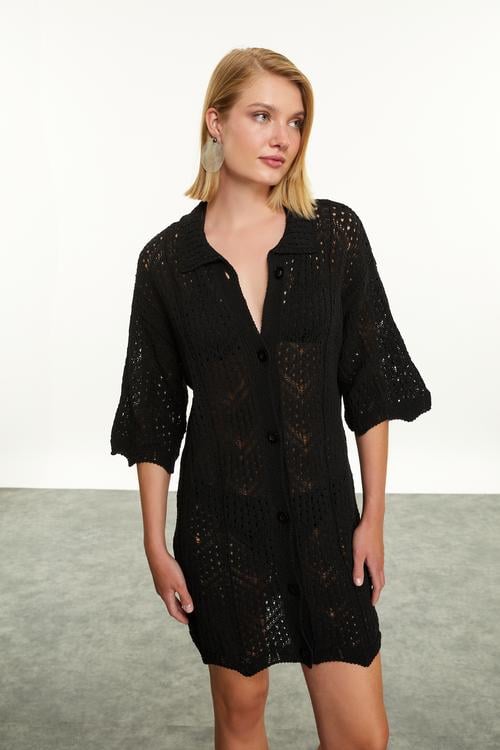  AJURLU DÜĞMELİ TRİKO HIRKA