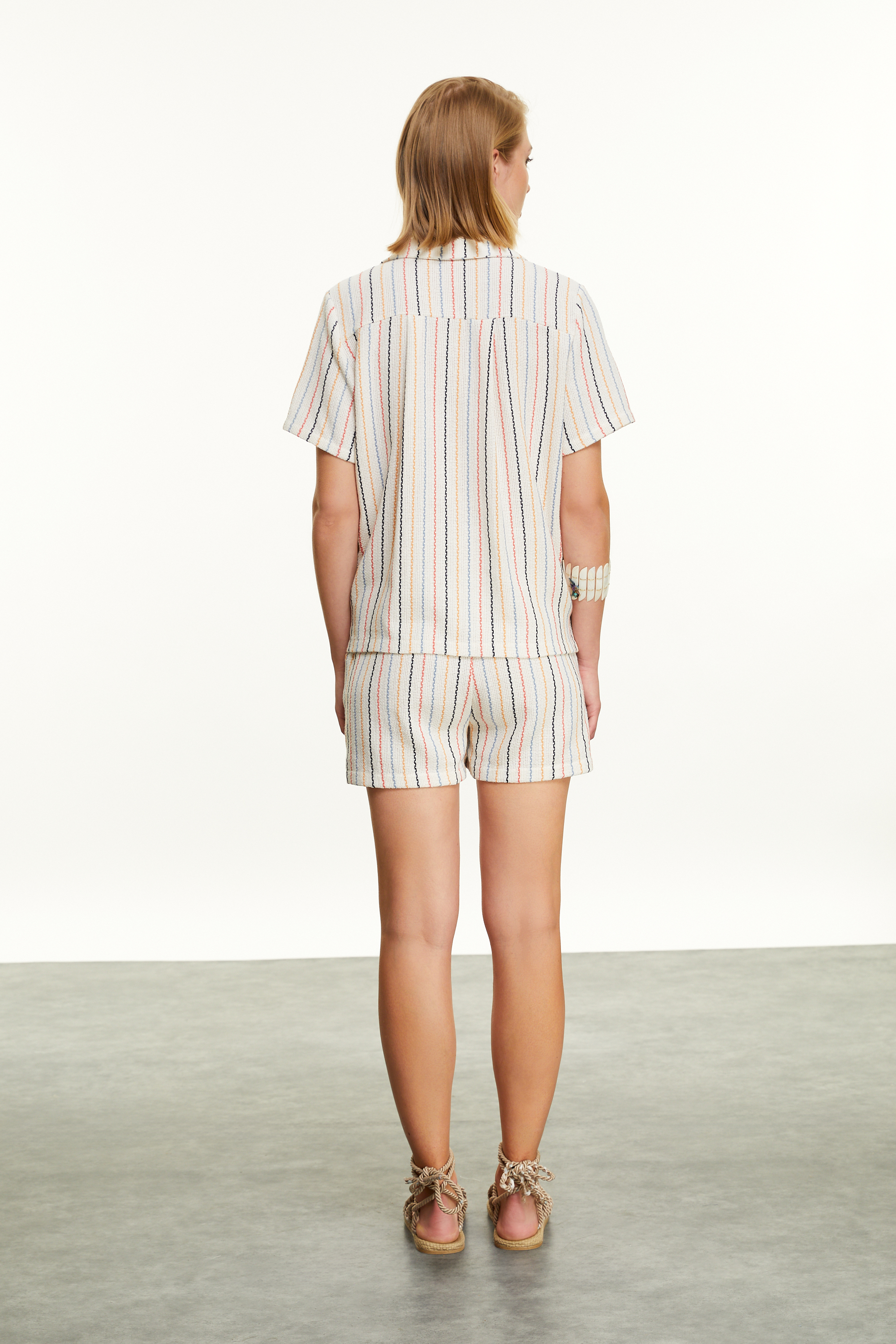 ÇİZGİLİ SMART GÖMLEK