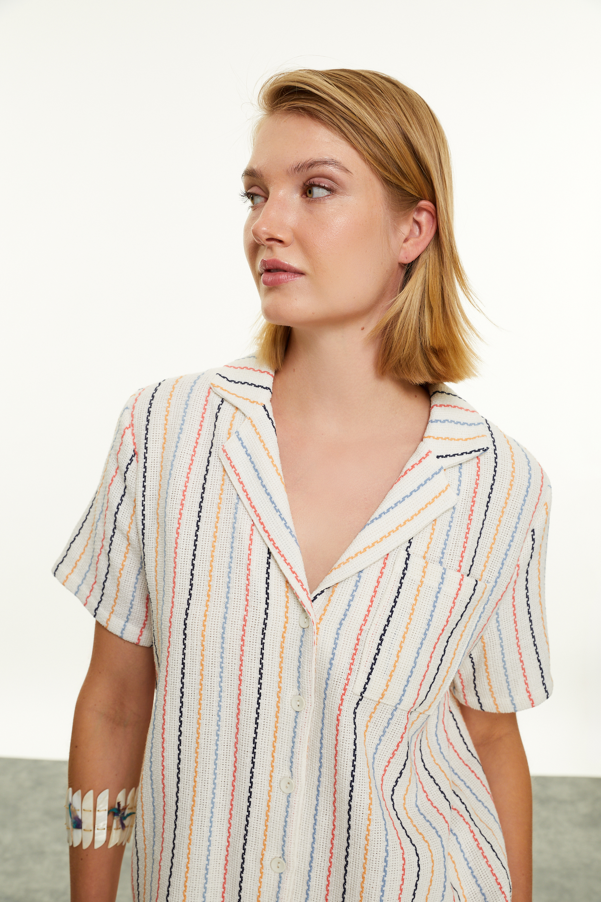 ÇİZGİLİ SMART GÖMLEK