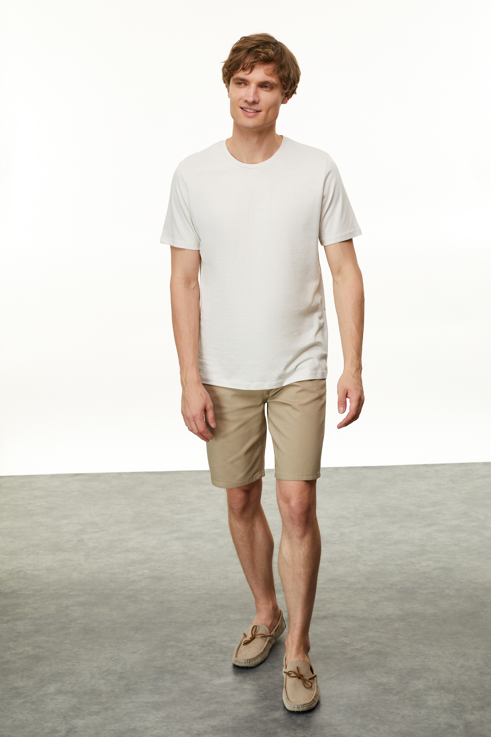 BİSİKLET YAKA KISA KOLLU T-SHIRT