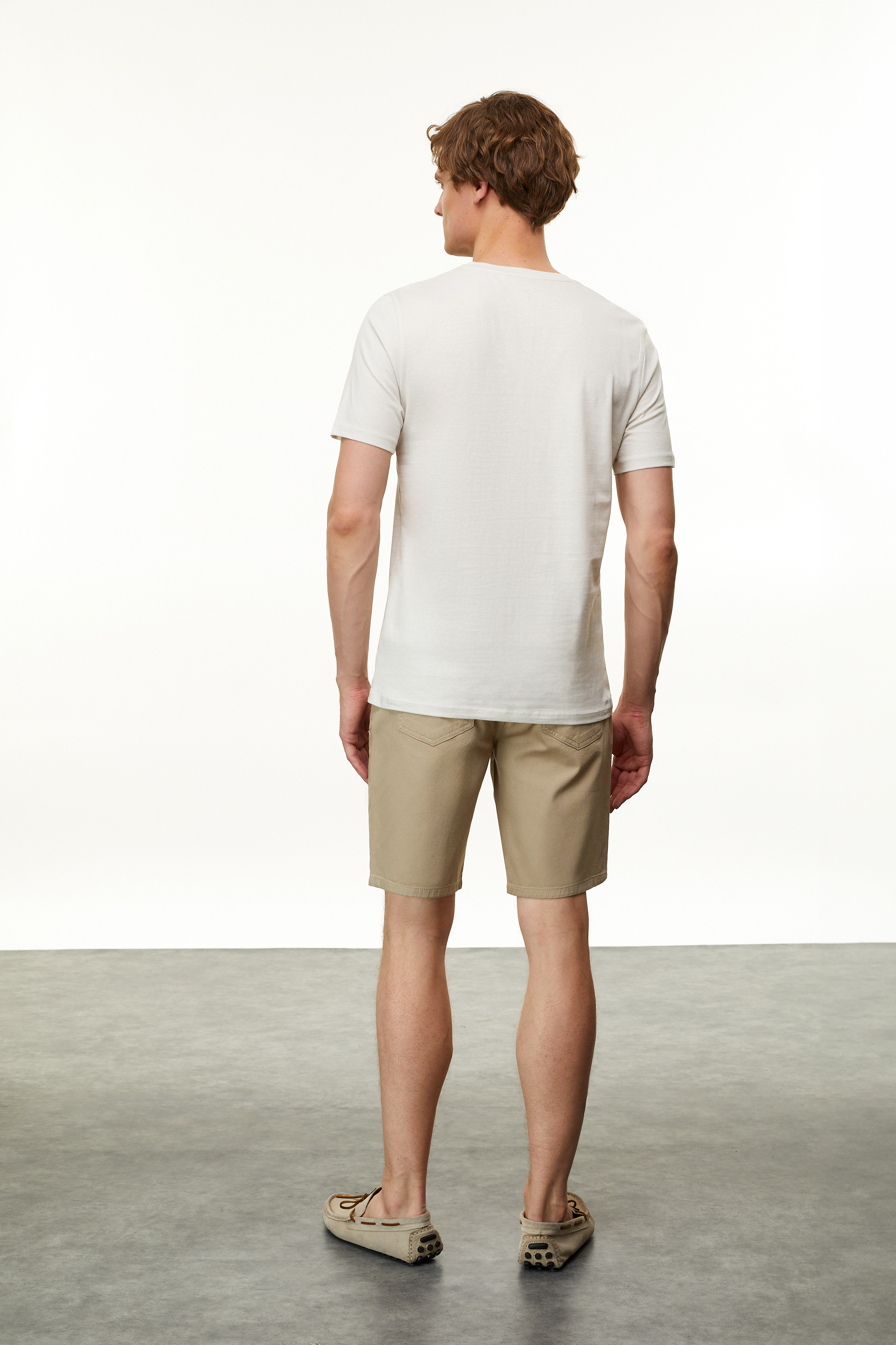 BİSİKLET YAKA KISA KOLLU T-SHIRT