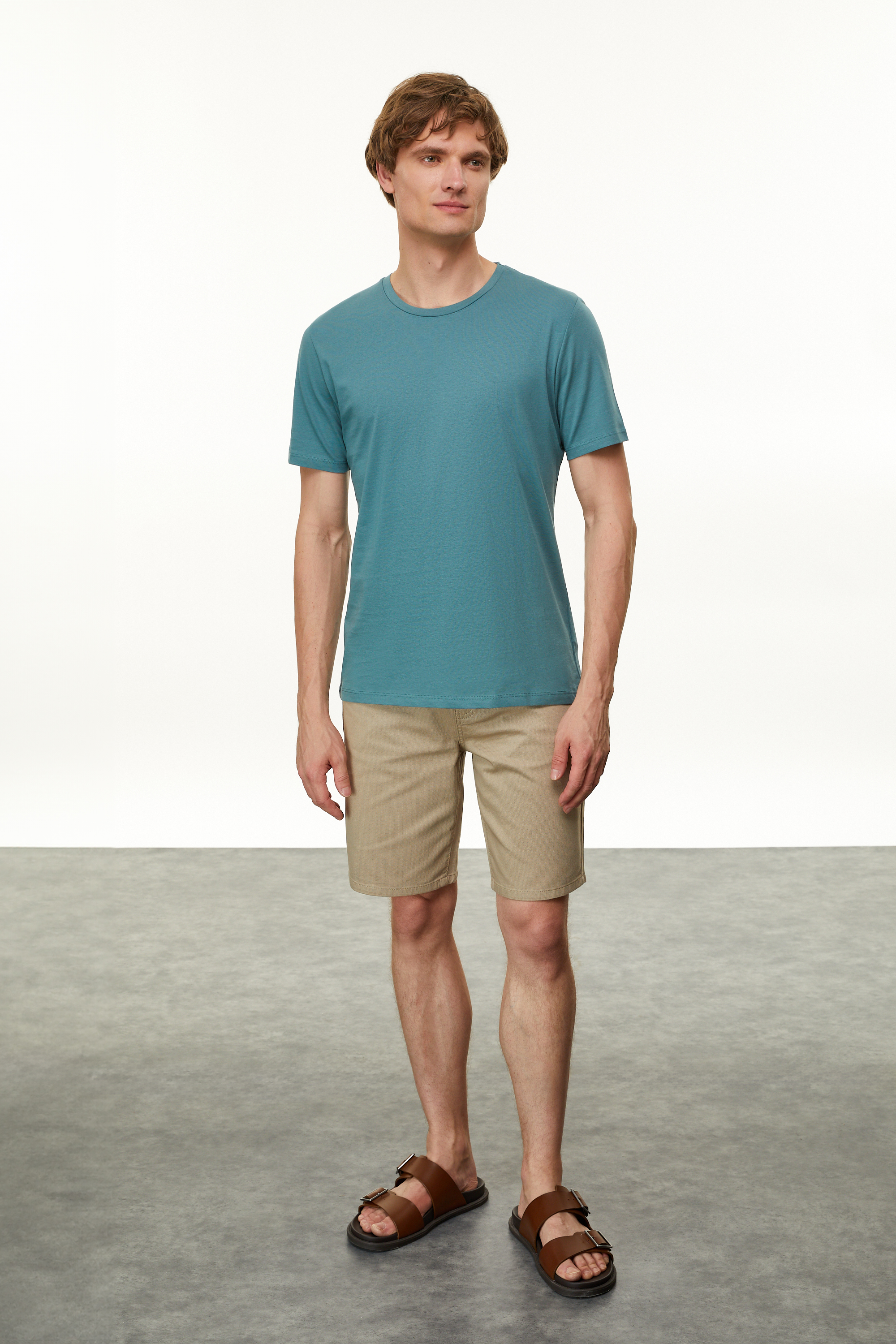 BİSİKLET YAKA KISA KOLLU T-SHIRT