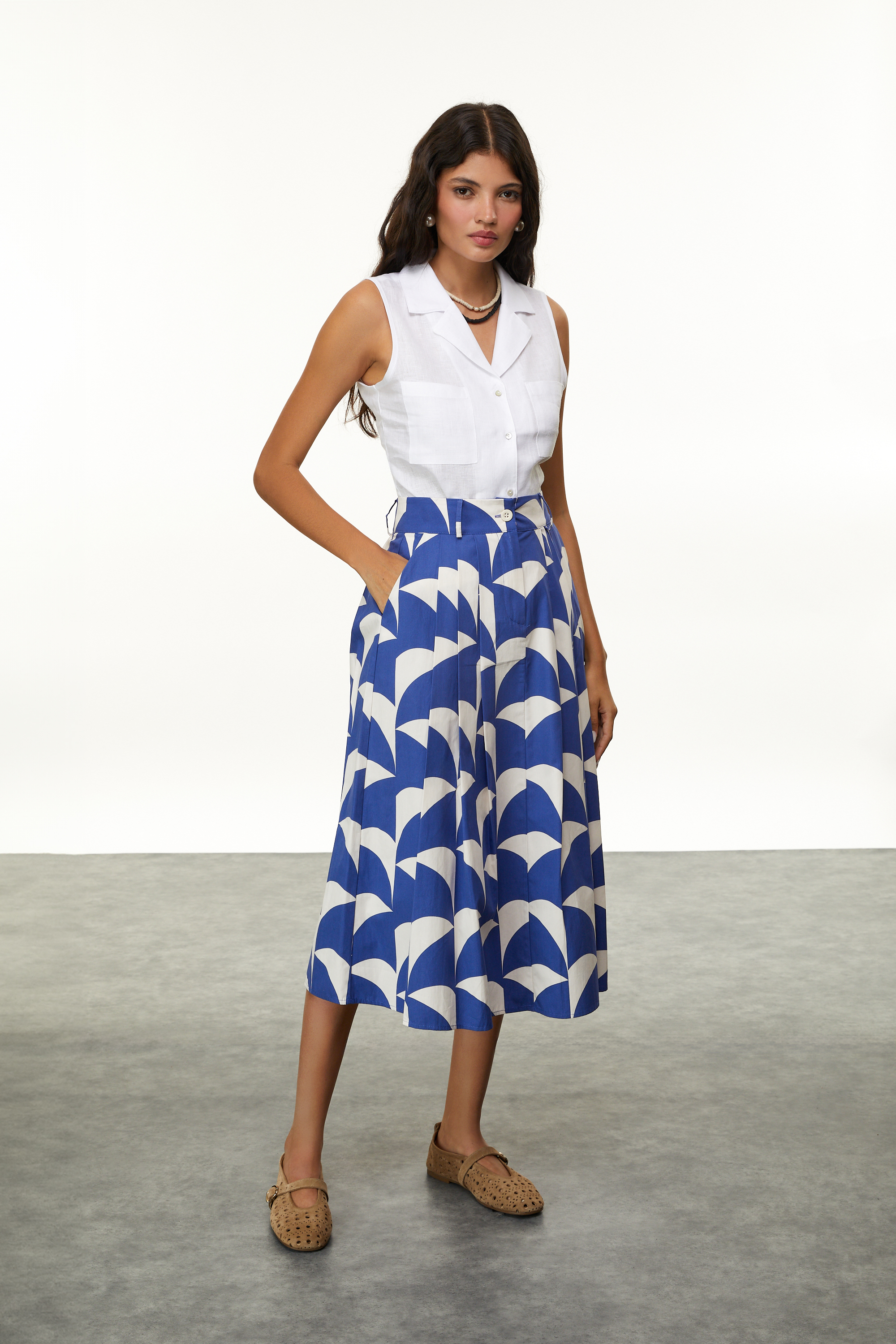 KOLSUZ CEPLİ KETEN GÖMLEK