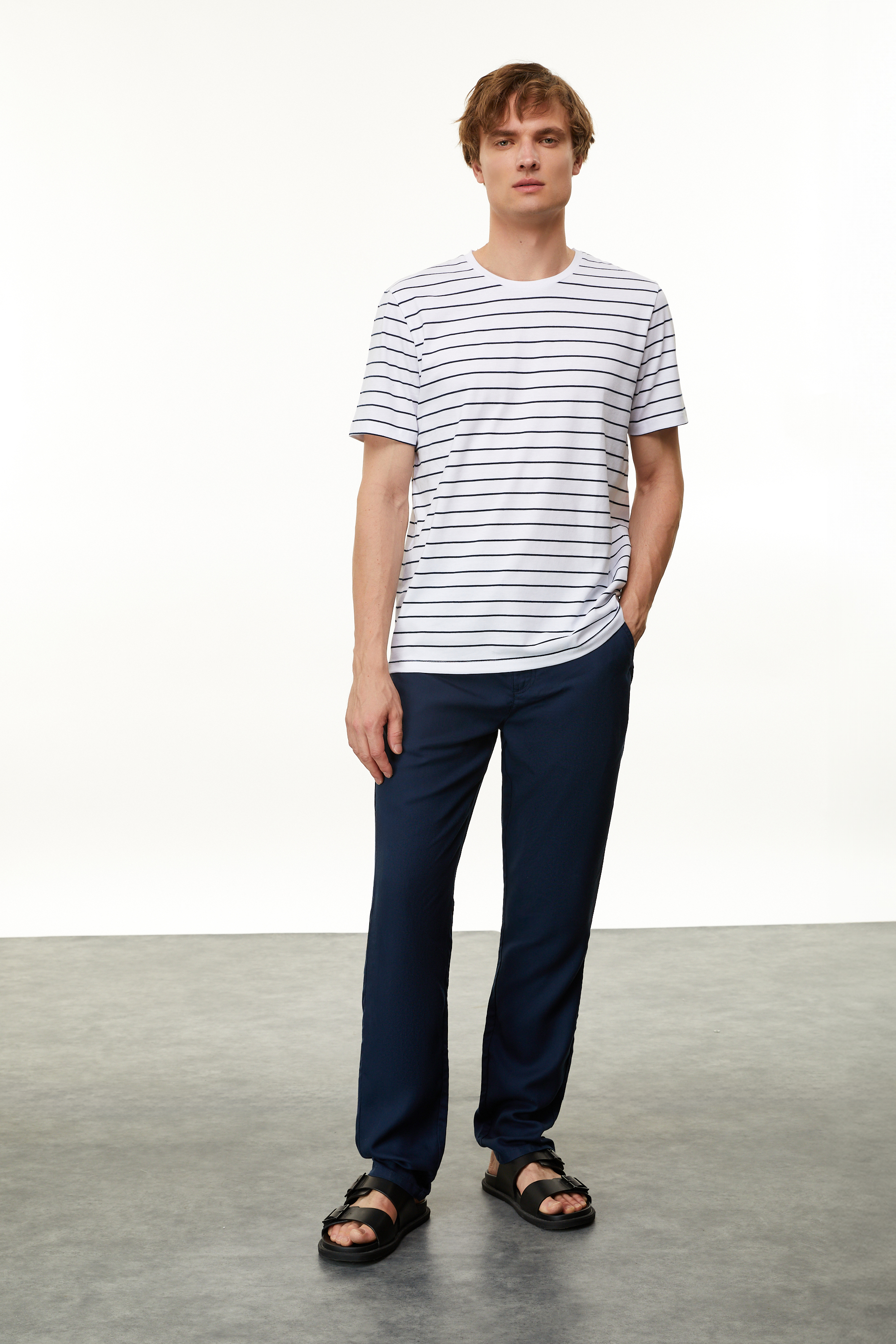 ÇİZGİLİ BİSİKLET YAKA T-SHIRT