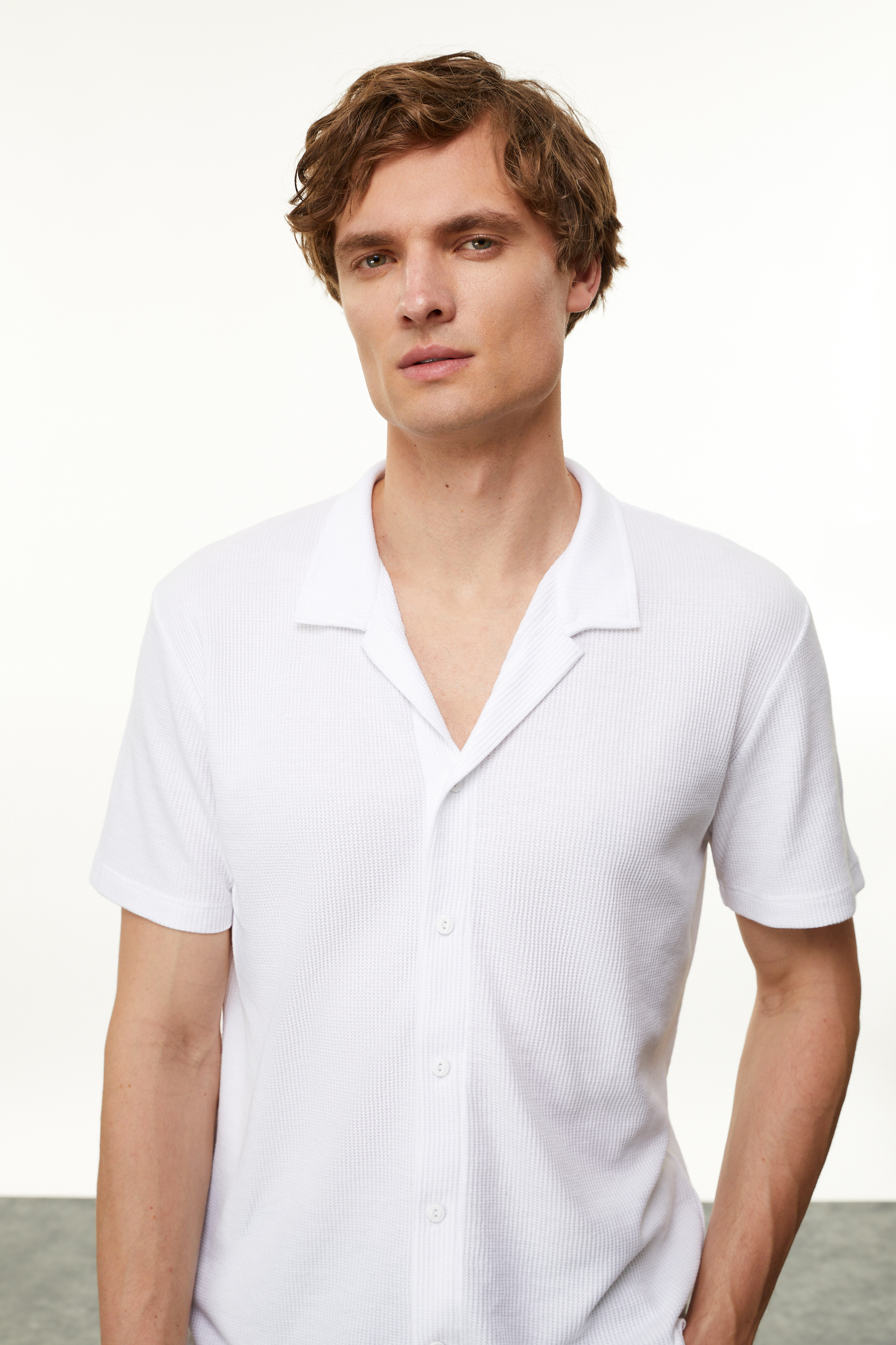 DOKULU REGULAR FIT GÖMLEK