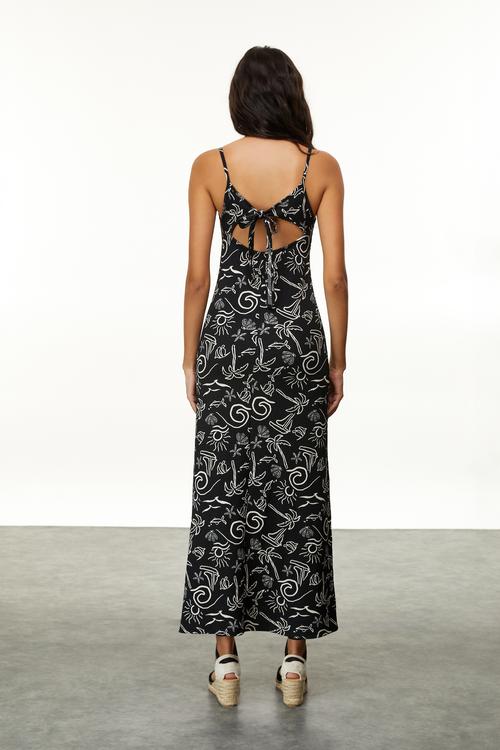  DESENLİ ASKILI UZUN ELBİSE