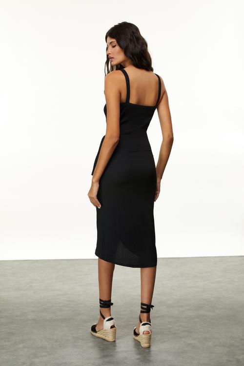  KRUVAZE ASKILI MİDİ ELBİSE